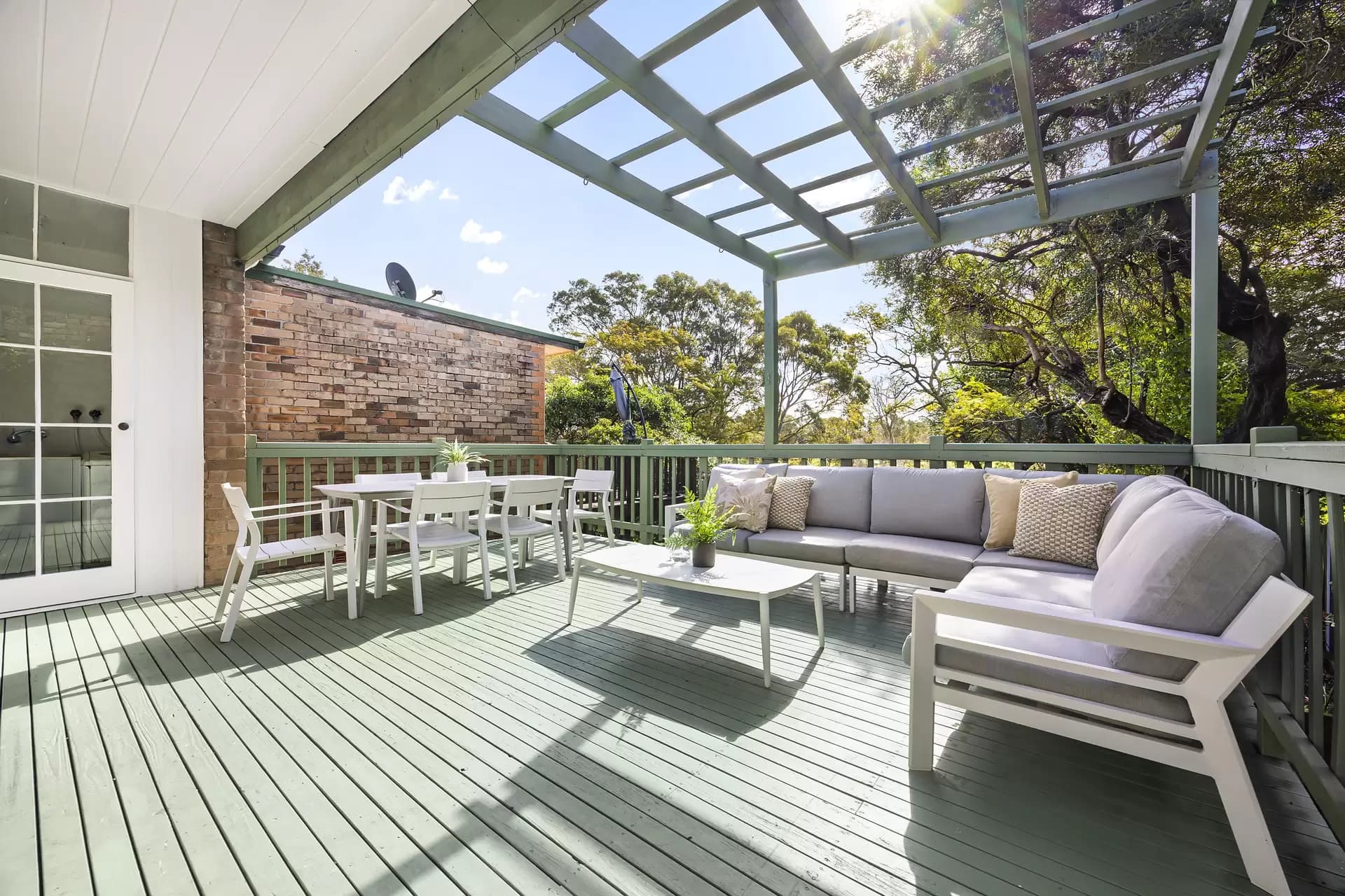 31 Salisbury Road, Kensington, Kensington - Thumbnail 2