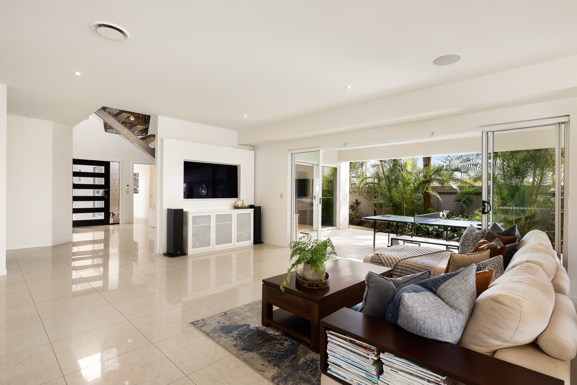 5 Saywell Street, Sorrento, QLD, 4217, Sorrento - Thumbnail 4