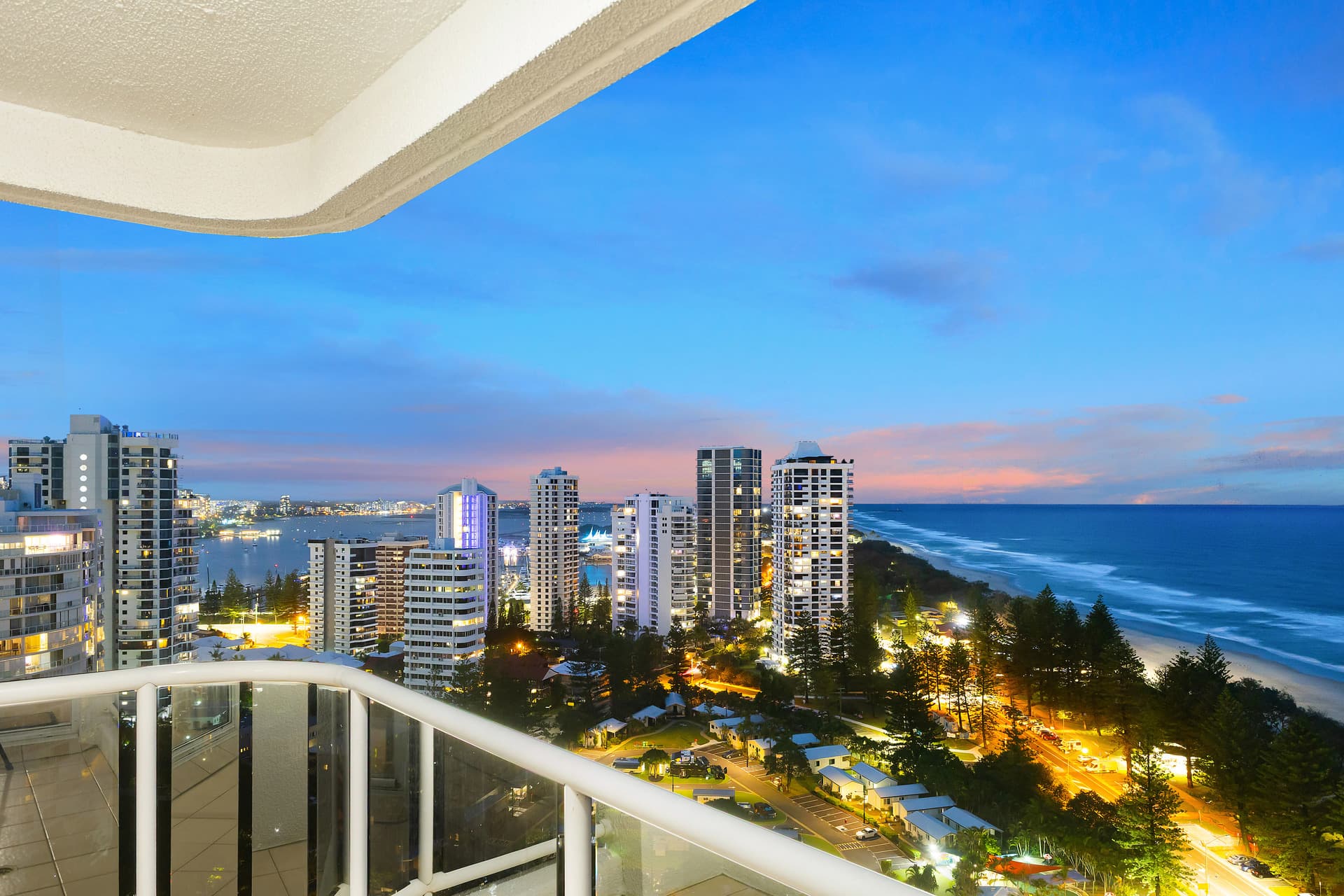 147/59 Pacific  Street, Main Beach, QLD, 4217, Main Beach - Thumbnail 2