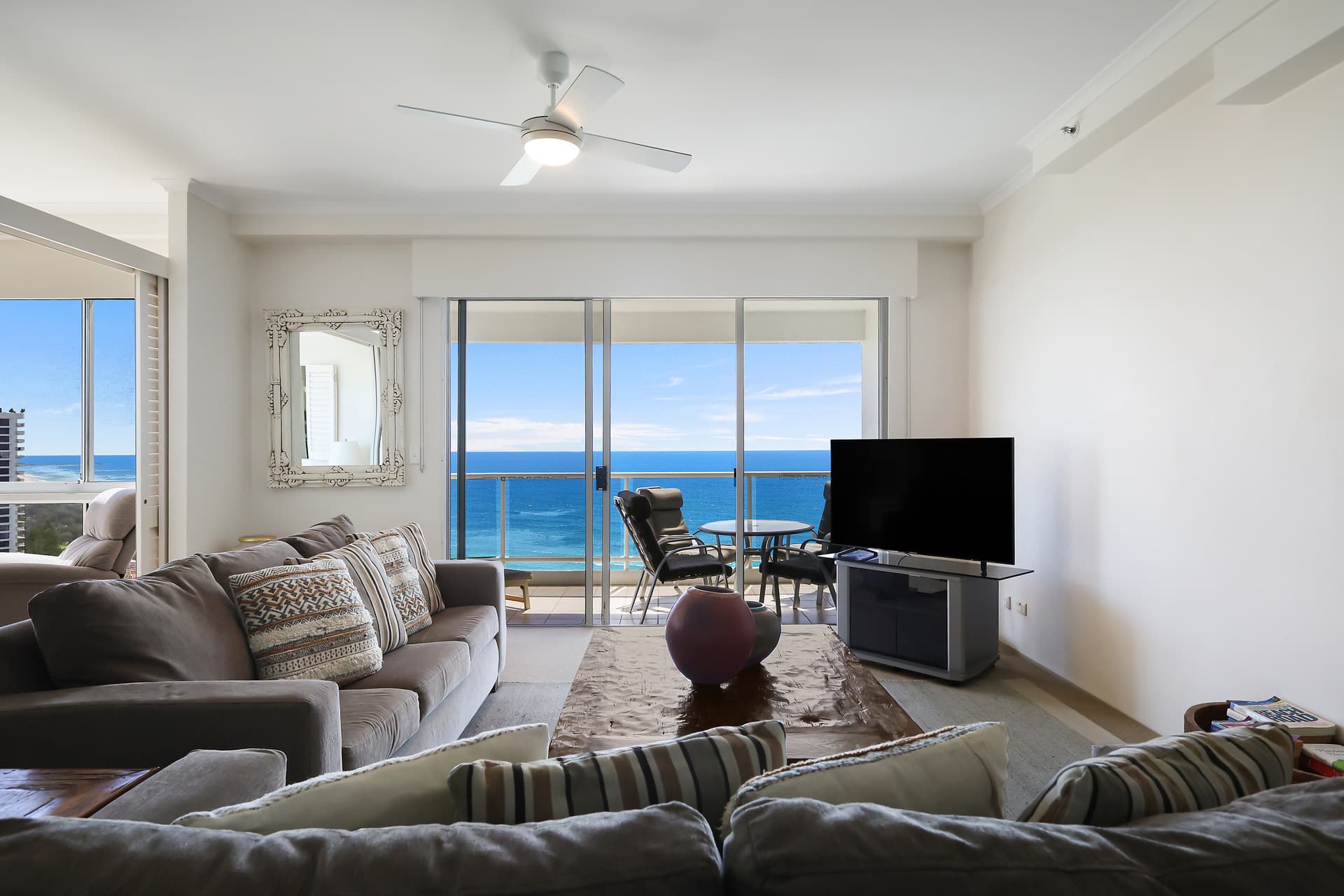 147/59 Pacific  Street, Main Beach, QLD, 4217, Main Beach - Thumbnail 6