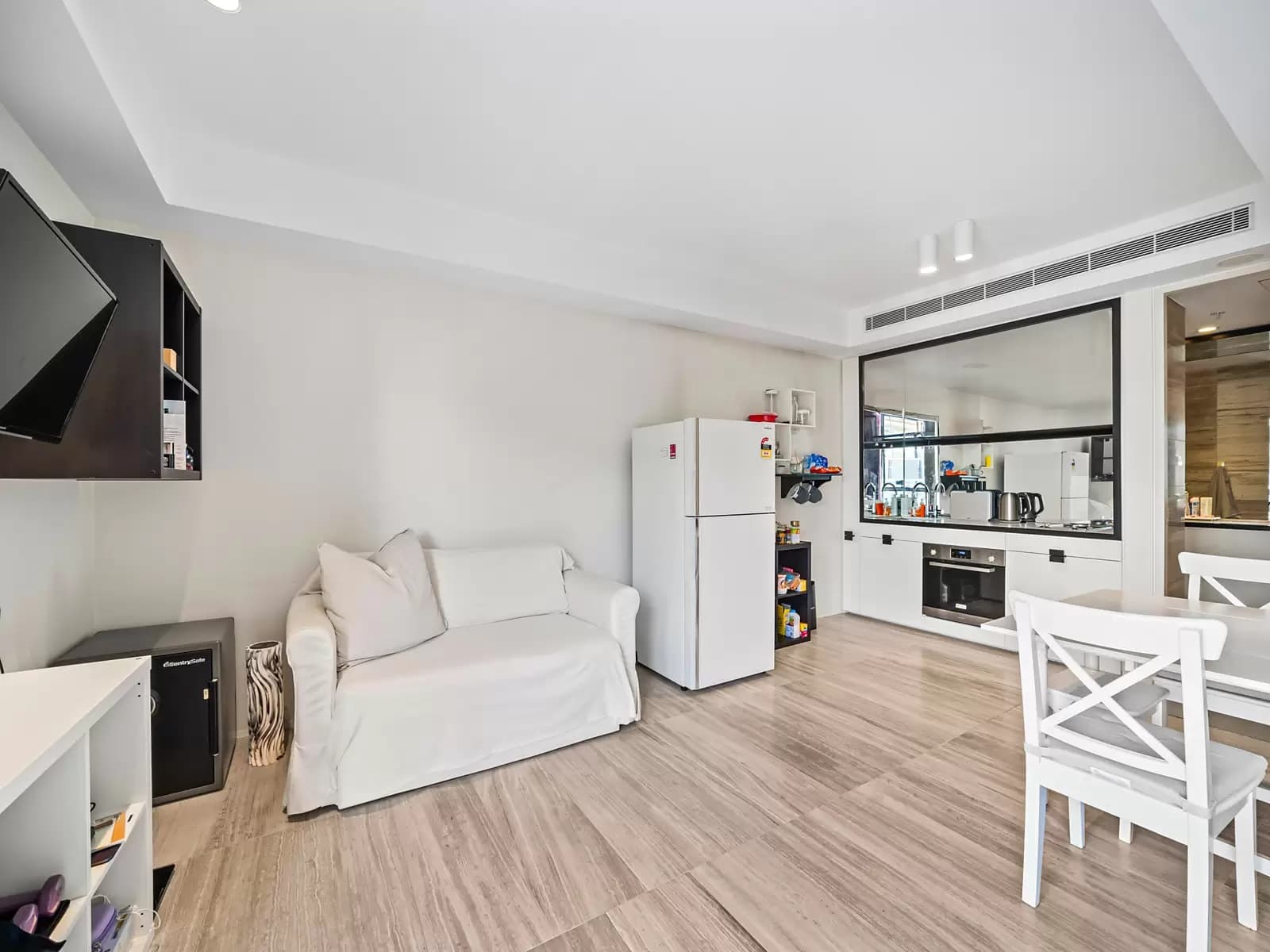 1611/178 Thomas Street, Haymarket, Haymarket - Thumbnail 2