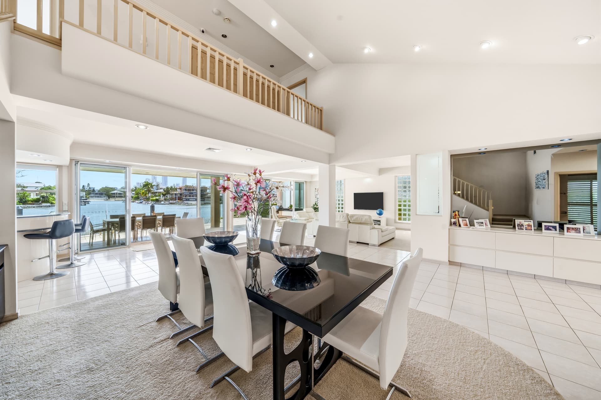 23 Cleland Crescent, Broadbeach Waters, QLD, 4218, Broadbeach Waters - Thumbnail 2