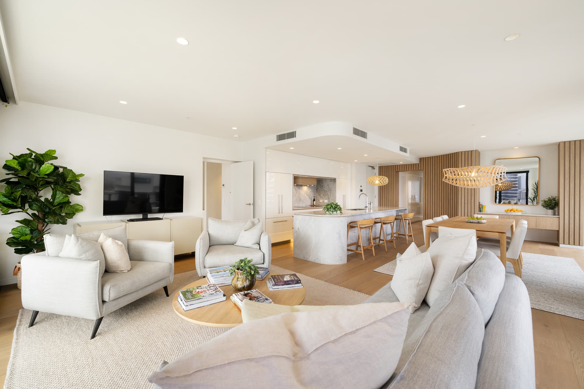 801/33 Surf Parade, Broadbeach, QLD, 4218, Broadbeach - Thumbnail 5