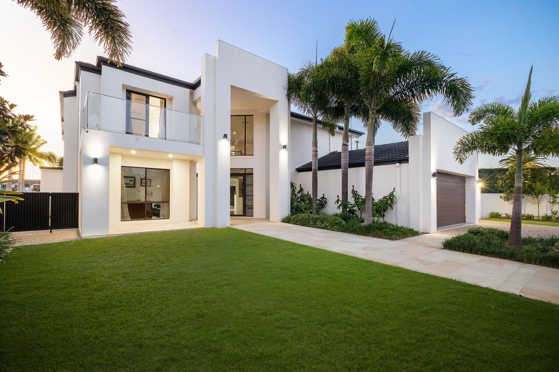 7 Sir Bruce Small Boulevard, Benowa Waters, QLD, 4217, Benowa Waters - Thumbnail 3