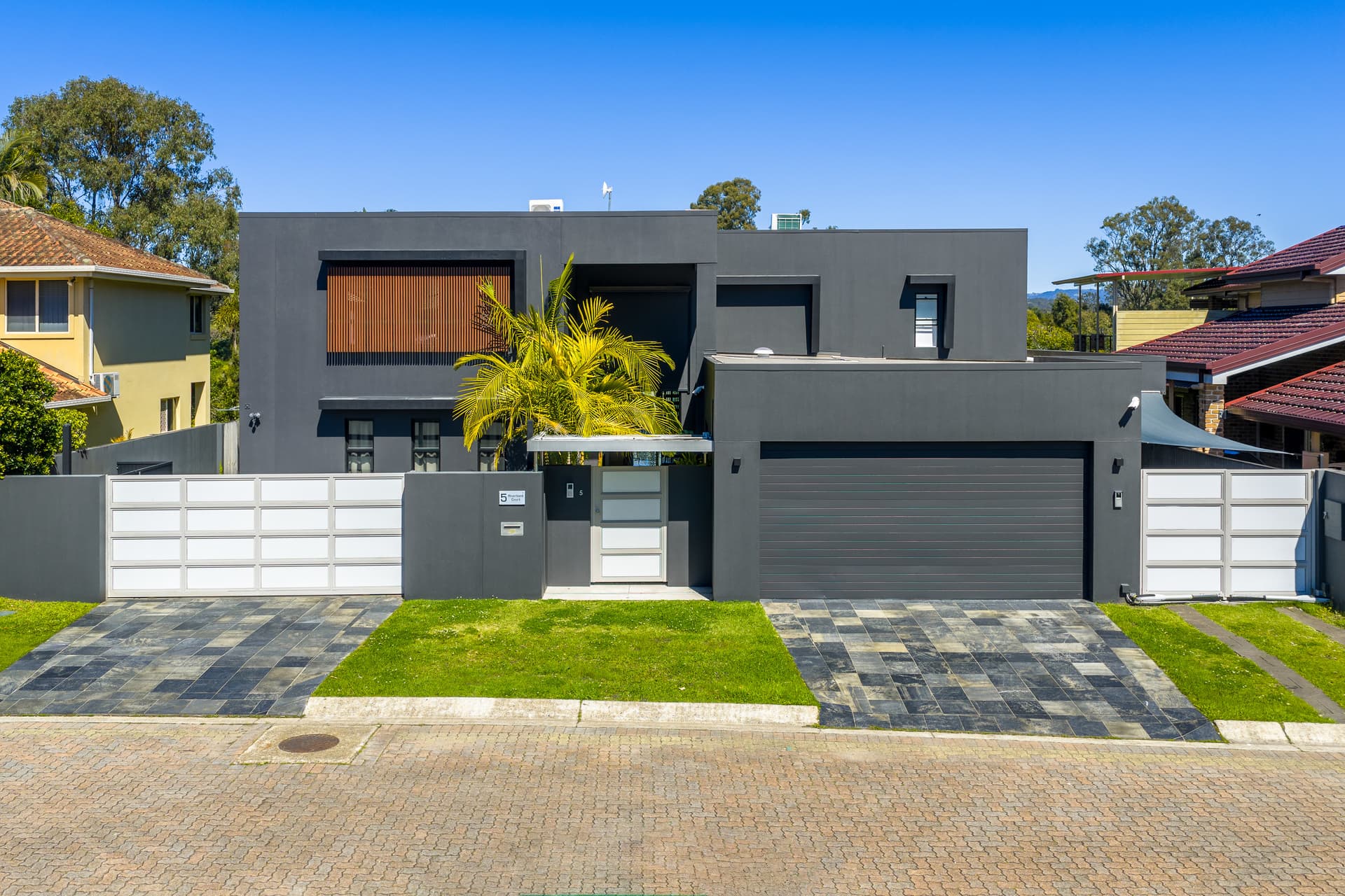 5 Riverbank Court, Ashmore, QLD, 4214, Ashmore - Image 1