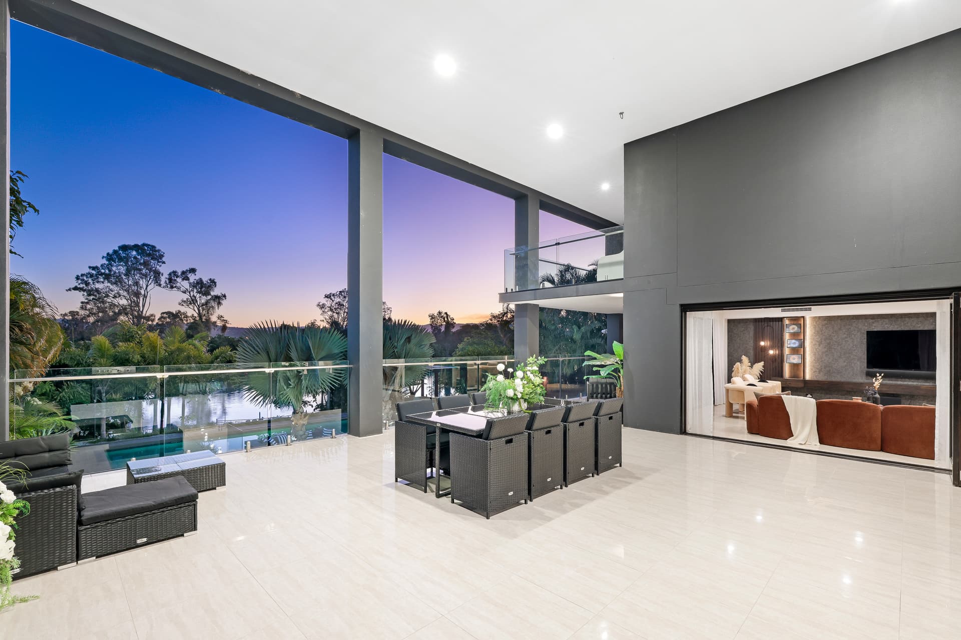 5 Riverbank Court, Ashmore, QLD, 4214, Ashmore - Thumbnail 2