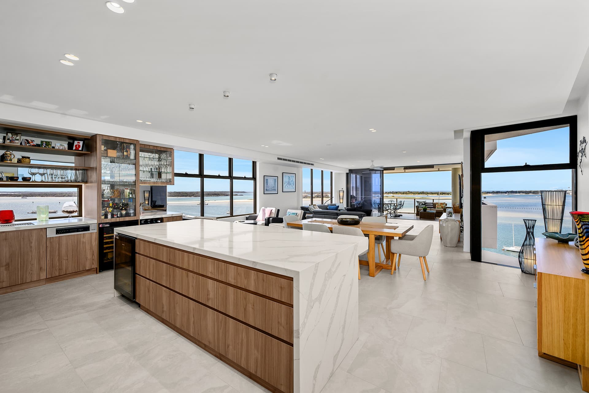 701/286 Marine Parade, Labrador, QLD, 4215, Labrador - Thumbnail 4