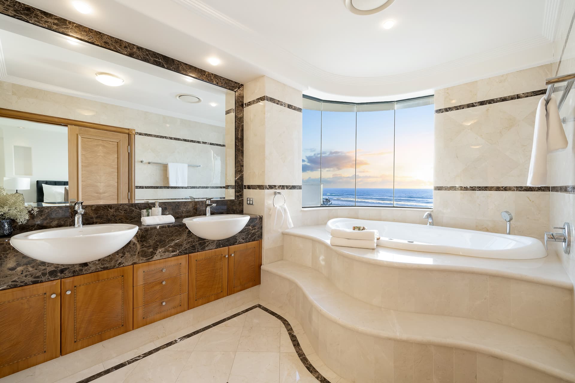 219 & 221 Hedges Avenue, Mermaid Beach, QLD, 4218, Mermaid Beach - Thumbnail 7