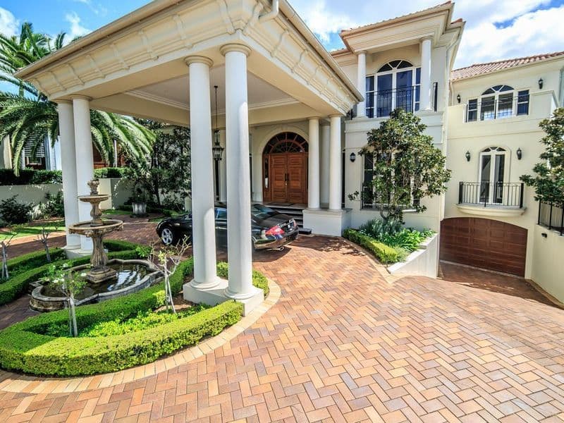 60 Sophie Avenue, Broadbeach Waters, QLD, 4218, Broadbeach Waters - Thumbnail 2