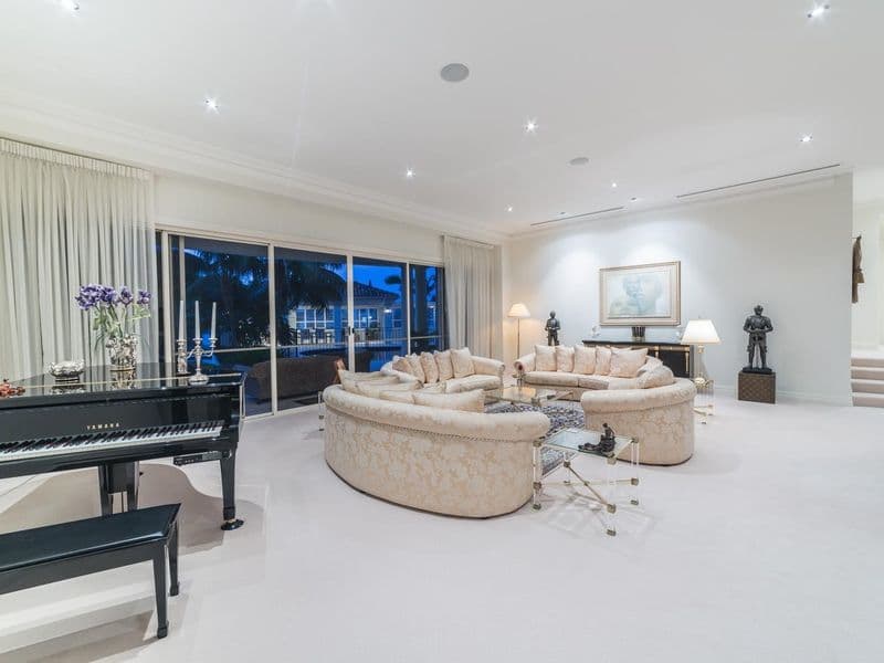 60 Sophie Avenue, Broadbeach Waters, QLD, 4218, Broadbeach Waters - Thumbnail 5