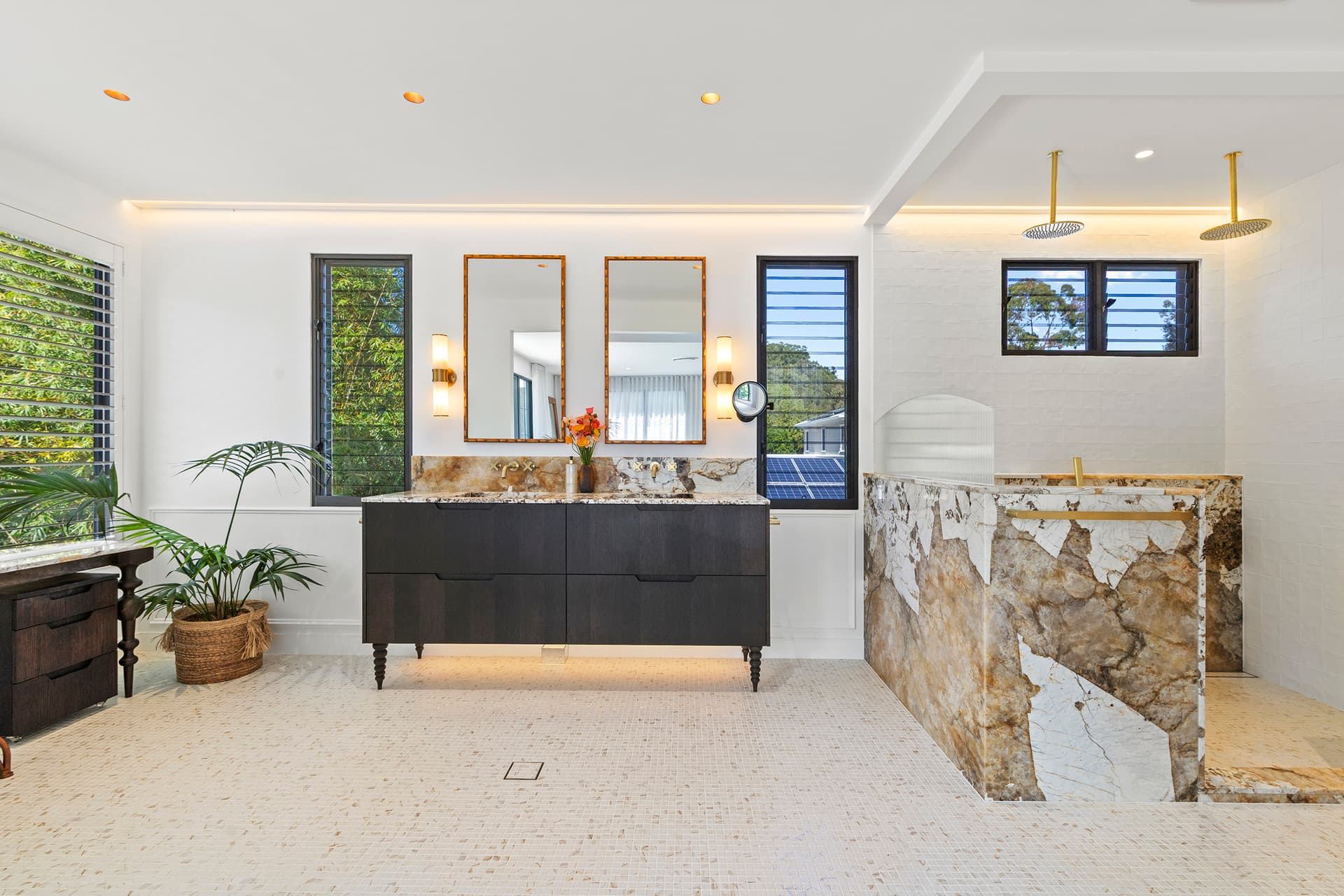 5 Carlyle Drive, Currumbin, QLD, 4223, Currumbin - Thumbnail 2
