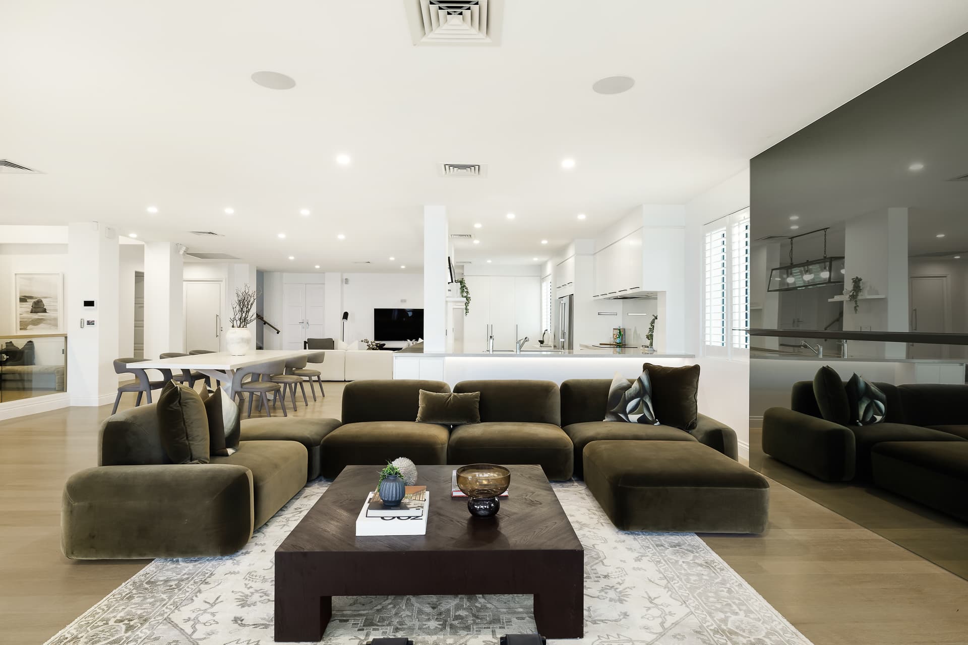 2/51-53 Hedges Avenue, Mermaid Beach, QLD, 4218, Mermaid Beach - Thumbnail 8