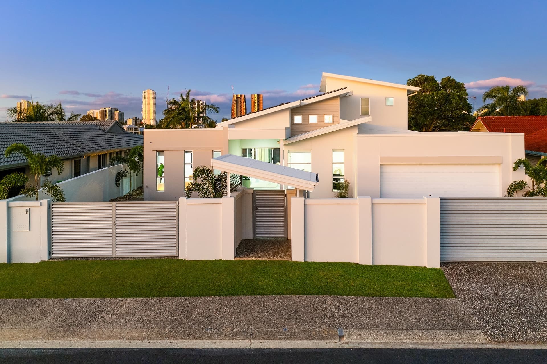 238 Acanthus Avenue, Burleigh Waters, QLD, 4220, Burleigh Waters - Thumbnail 2
