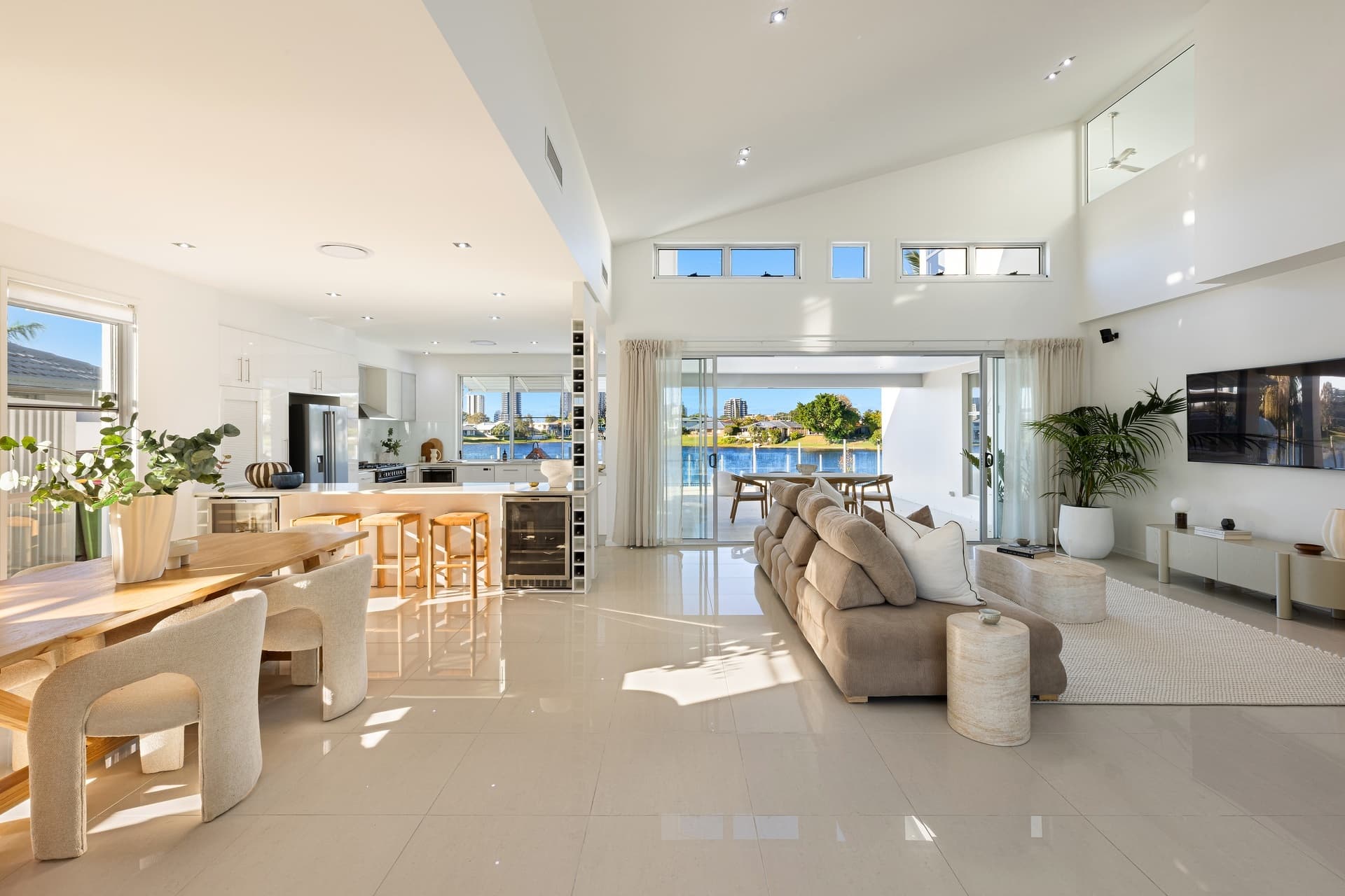 238 Acanthus Avenue, Burleigh Waters, QLD, 4220, Burleigh Waters - Thumbnail 8