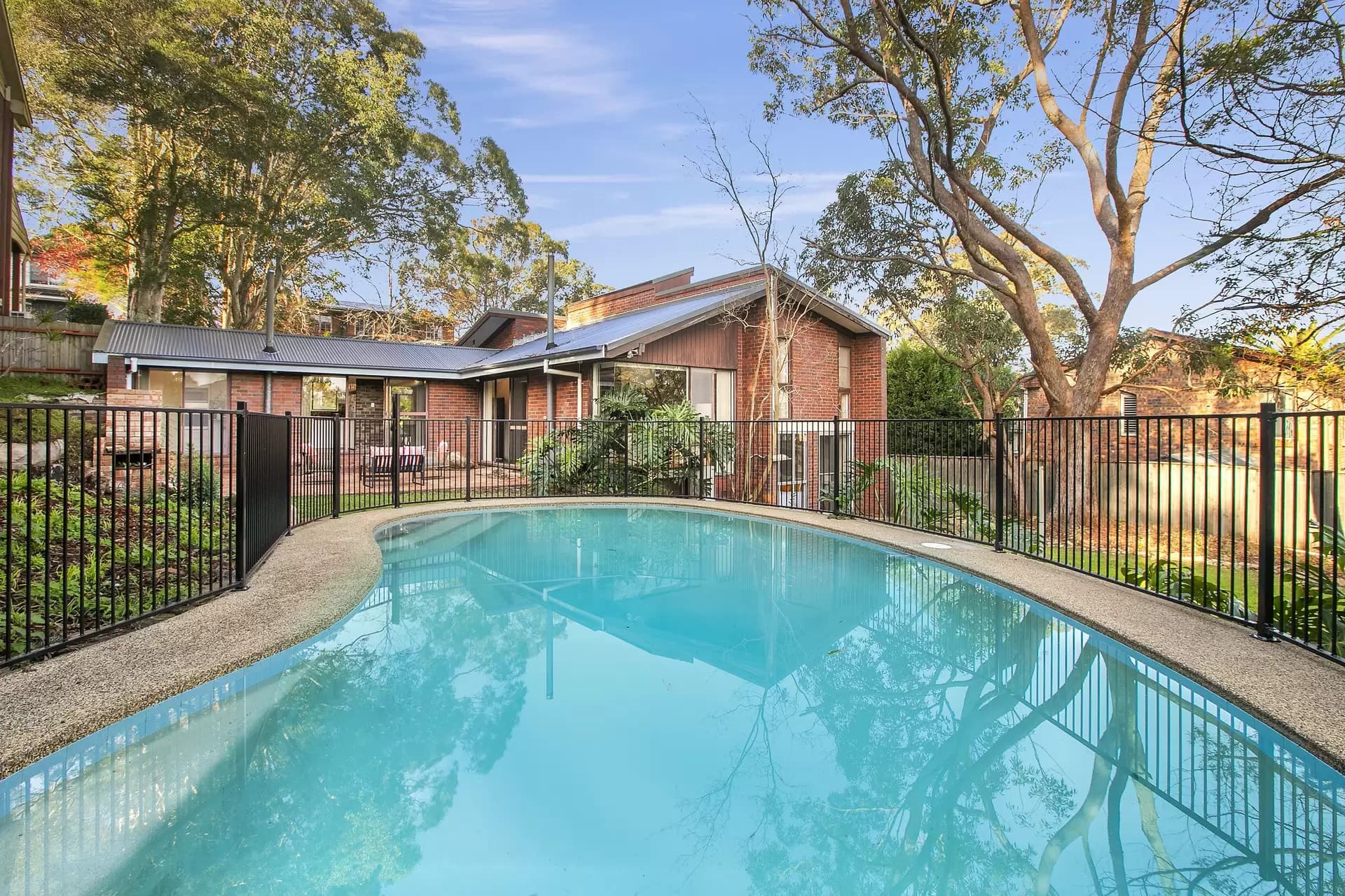 2 Henley Close, Belrose, Belrose - Image 1