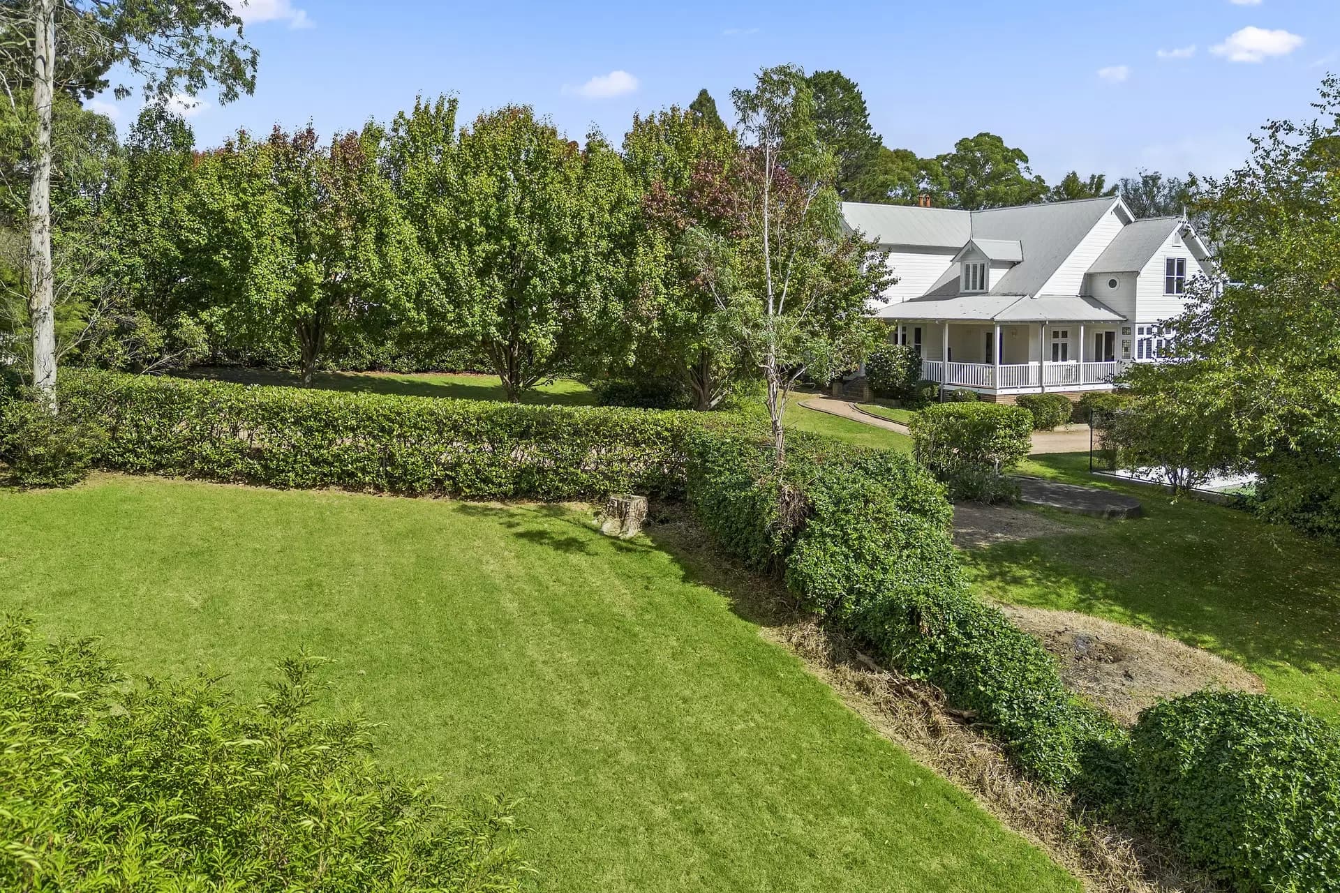 35 Charlton Close, Bowral, Bowral - Thumbnail 2