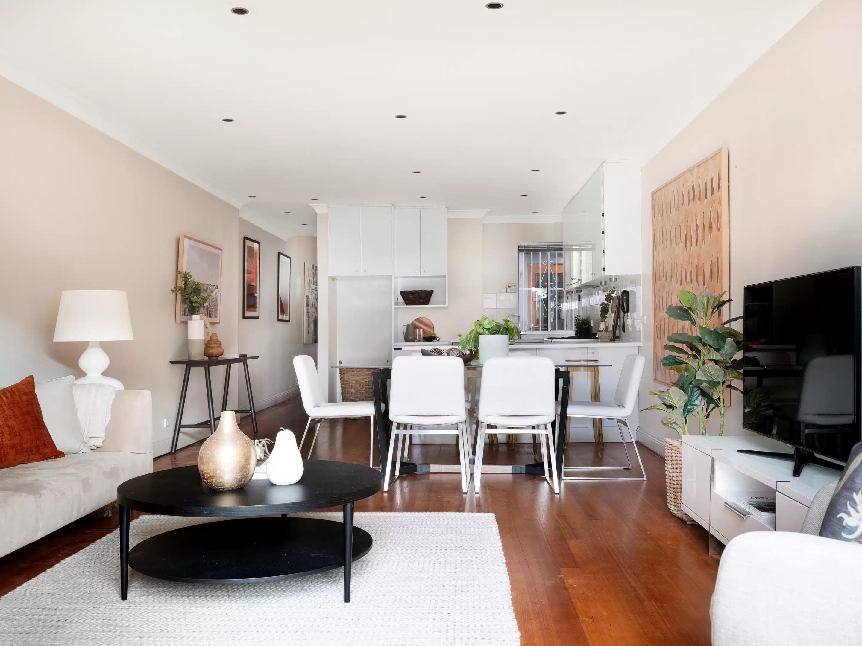 680 Elizabeth Street, Waterloo, Waterloo - Thumbnail 4