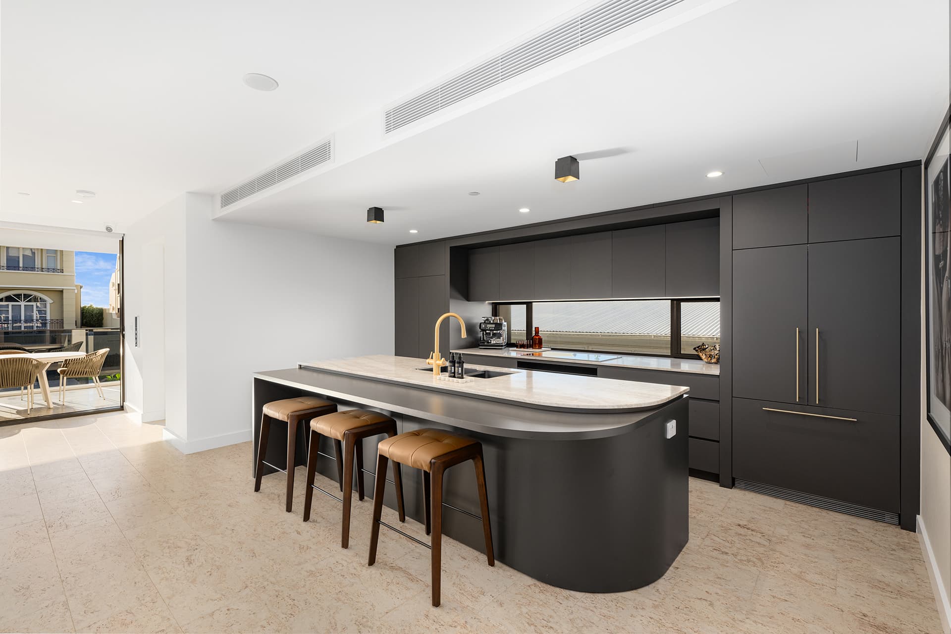 2/102 Albatross Avenue, Mermaid Beach, QLD, 4218, Mermaid Beach - Thumbnail 3