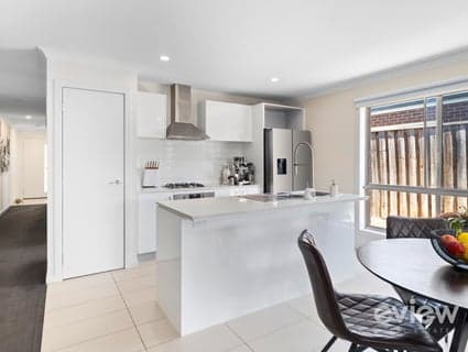 37 Bertie Street, Manor Lakes, VIC, 3024, Manor Lakes - Thumbnail 2