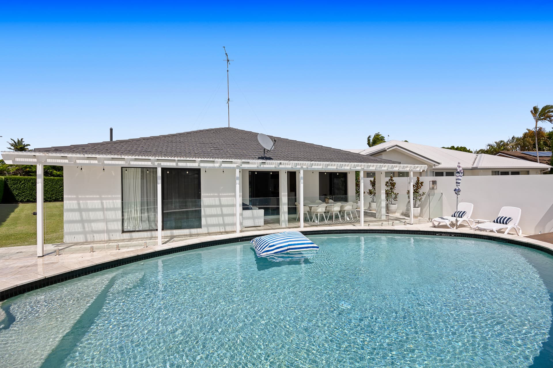 5 Balmoral Avenue, Sorrento, QLD, 4217, Sorrento - Thumbnail 3