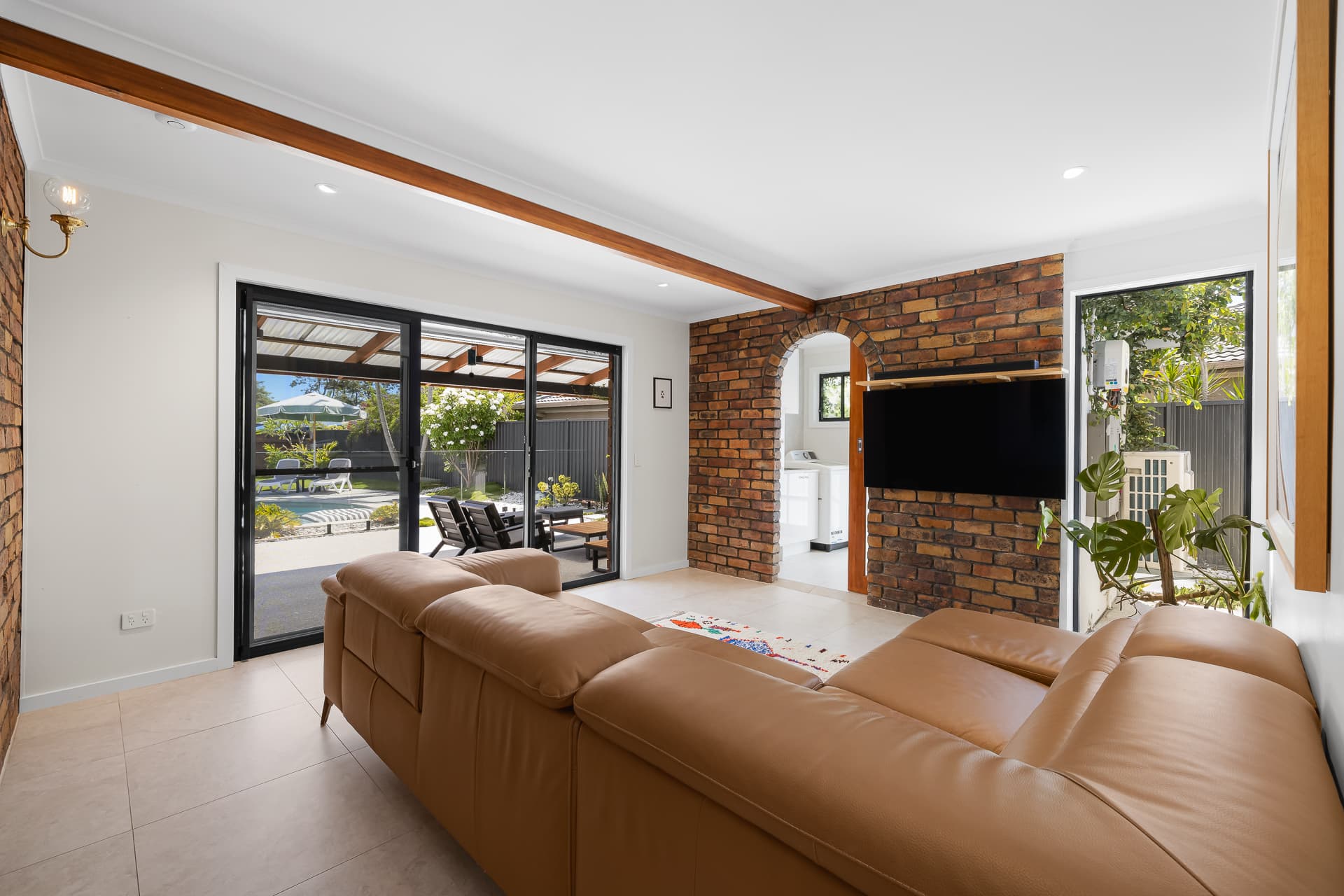 11 Normanby Street, Mermaid Waters, QLD, 4218, Mermaid Waters - Thumbnail 8
