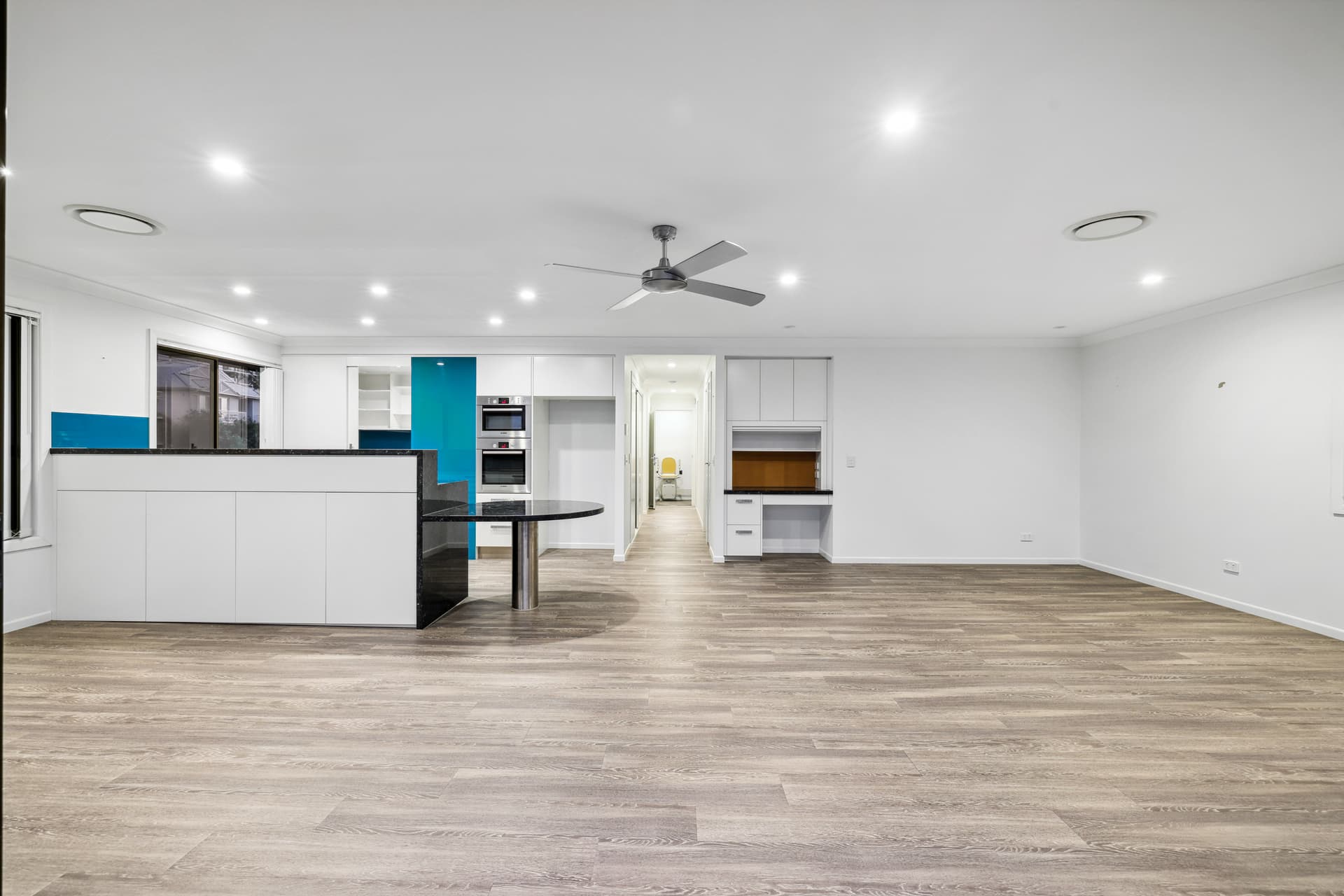 292 Marine Parade, Labrador, QLD, 4215, Labrador - Thumbnail 5