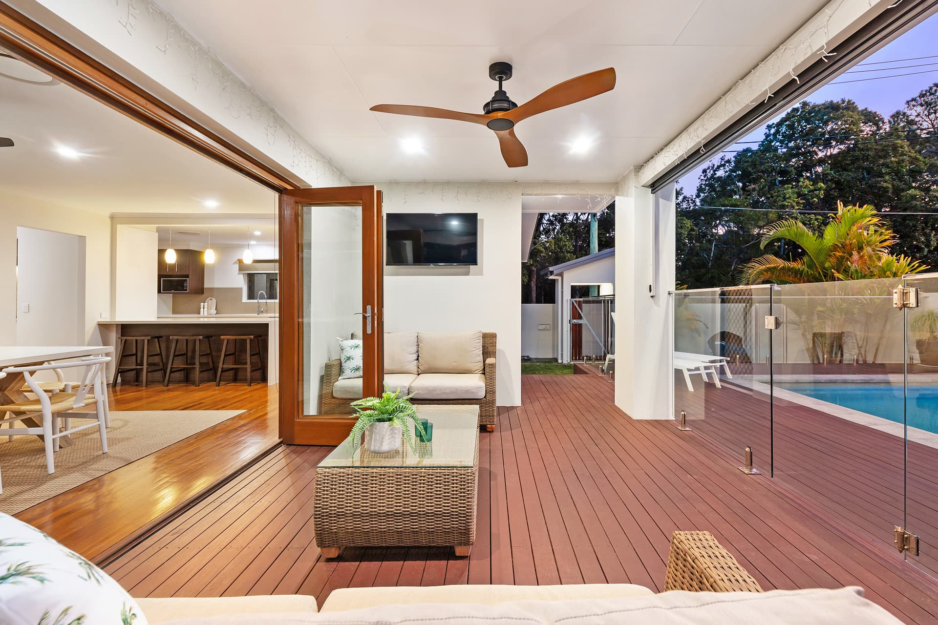 26 Elizabeth Street, Currumbin Waters, QLD, 4223, Currumbin Waters - Thumbnail 2