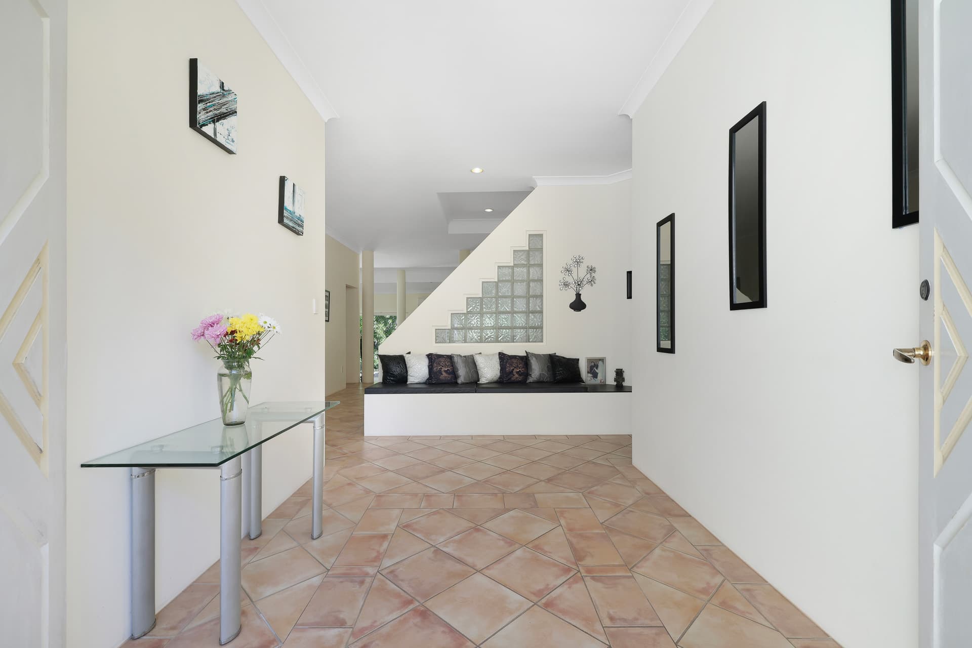 9-13 Carol Anne Court, Bonogin, QLD, 4213, Bonogin - Thumbnail 2