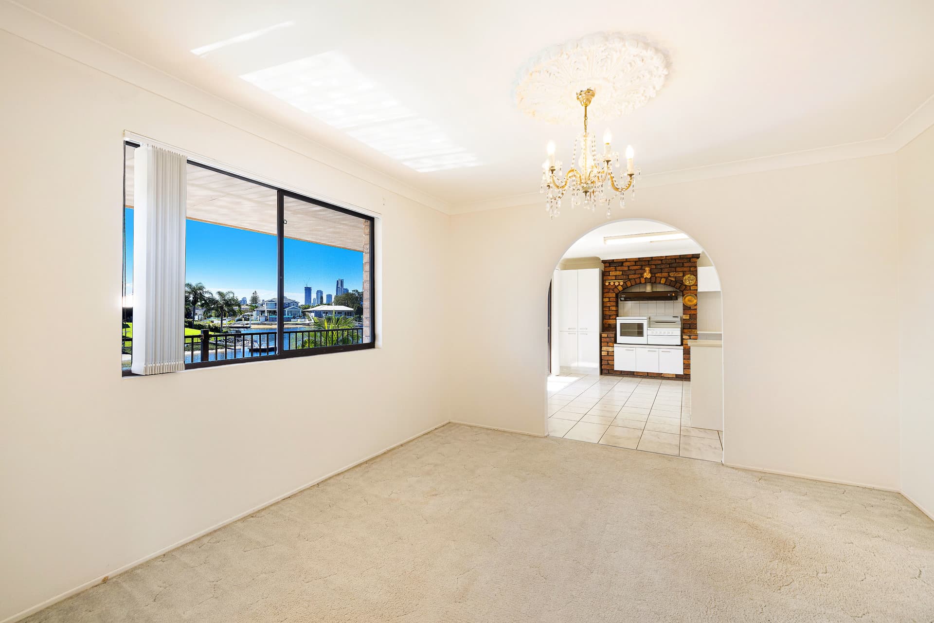 2 Saywell Street, Sorrento, QLD, 4217, Sorrento - Thumbnail 5