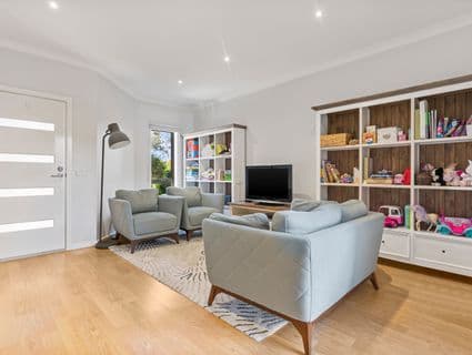 39 Almond Close, Werribee, VIC, 3030, Werribee - Thumbnail 3