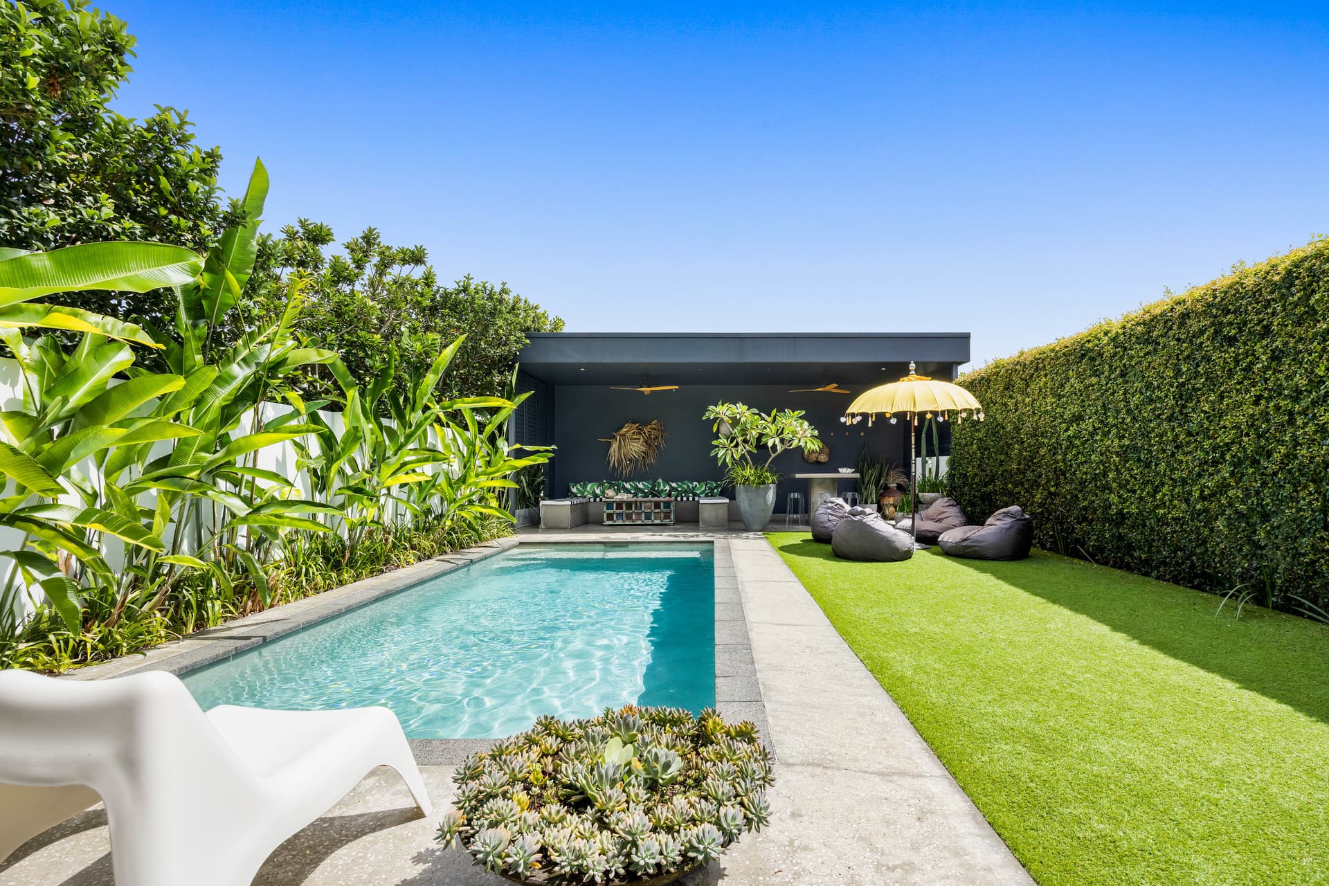 3B Andrea Avenue, Broadbeach Waters, QLD, 4218, Broadbeach Waters - Thumbnail 2