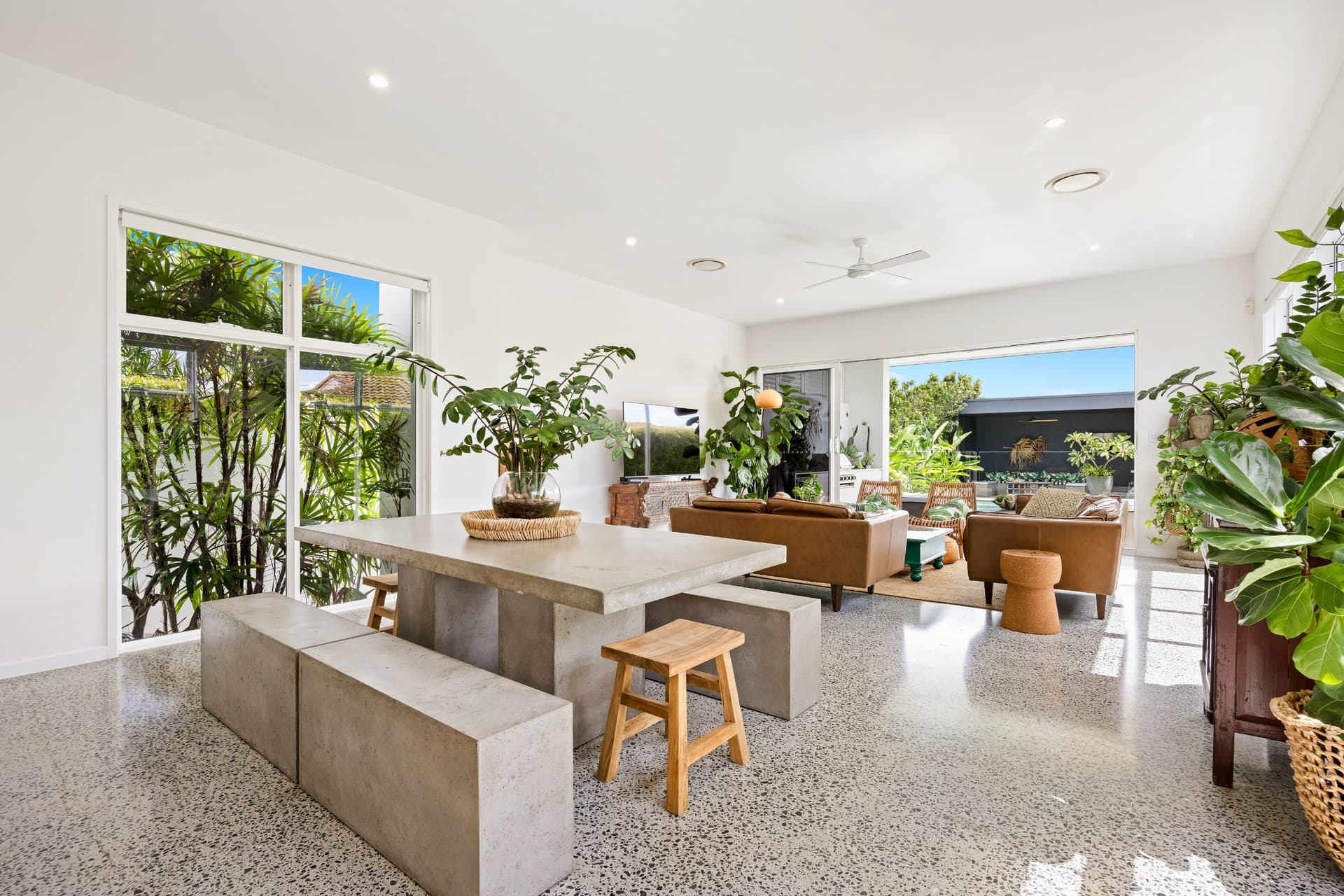 3B Andrea Avenue, Broadbeach Waters, QLD, 4218, Broadbeach Waters - Thumbnail 4
