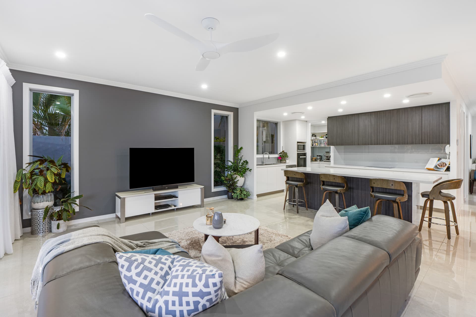 7646 Fairway Boulevard, Hope Island, QLD, 4212, Hope Island - Thumbnail 4