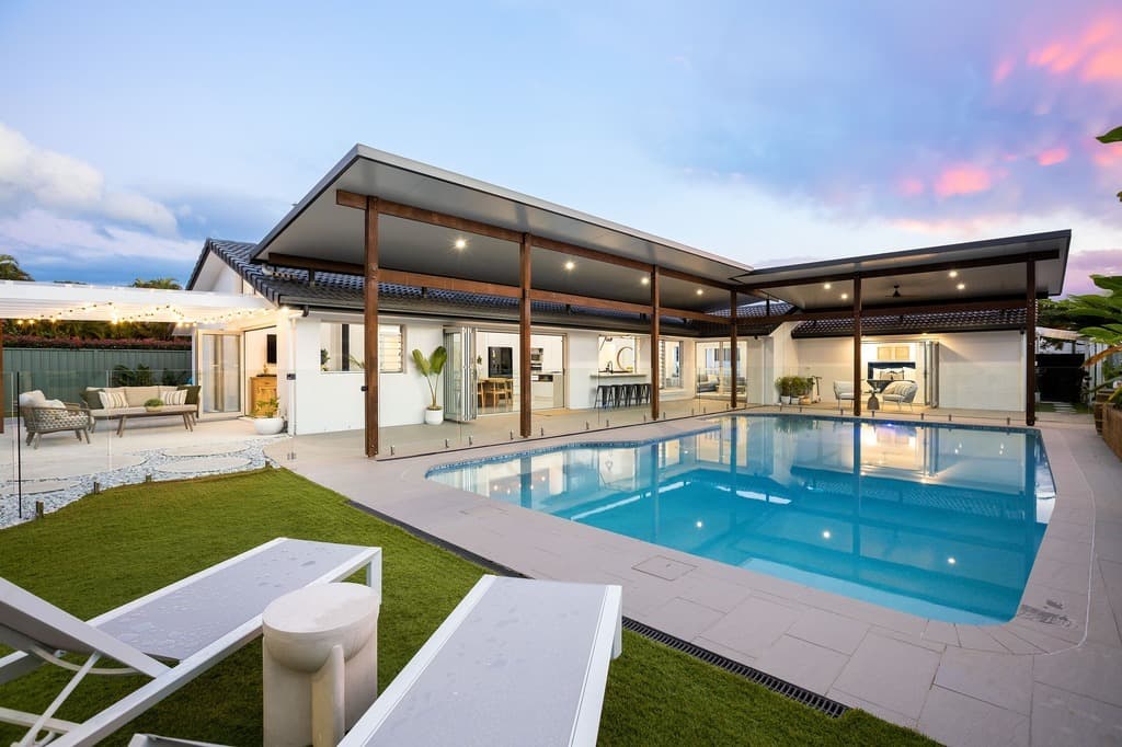 13 Kawana  Crescent, Ashmore, QLD, 4214, Ashmore - Thumbnail 2