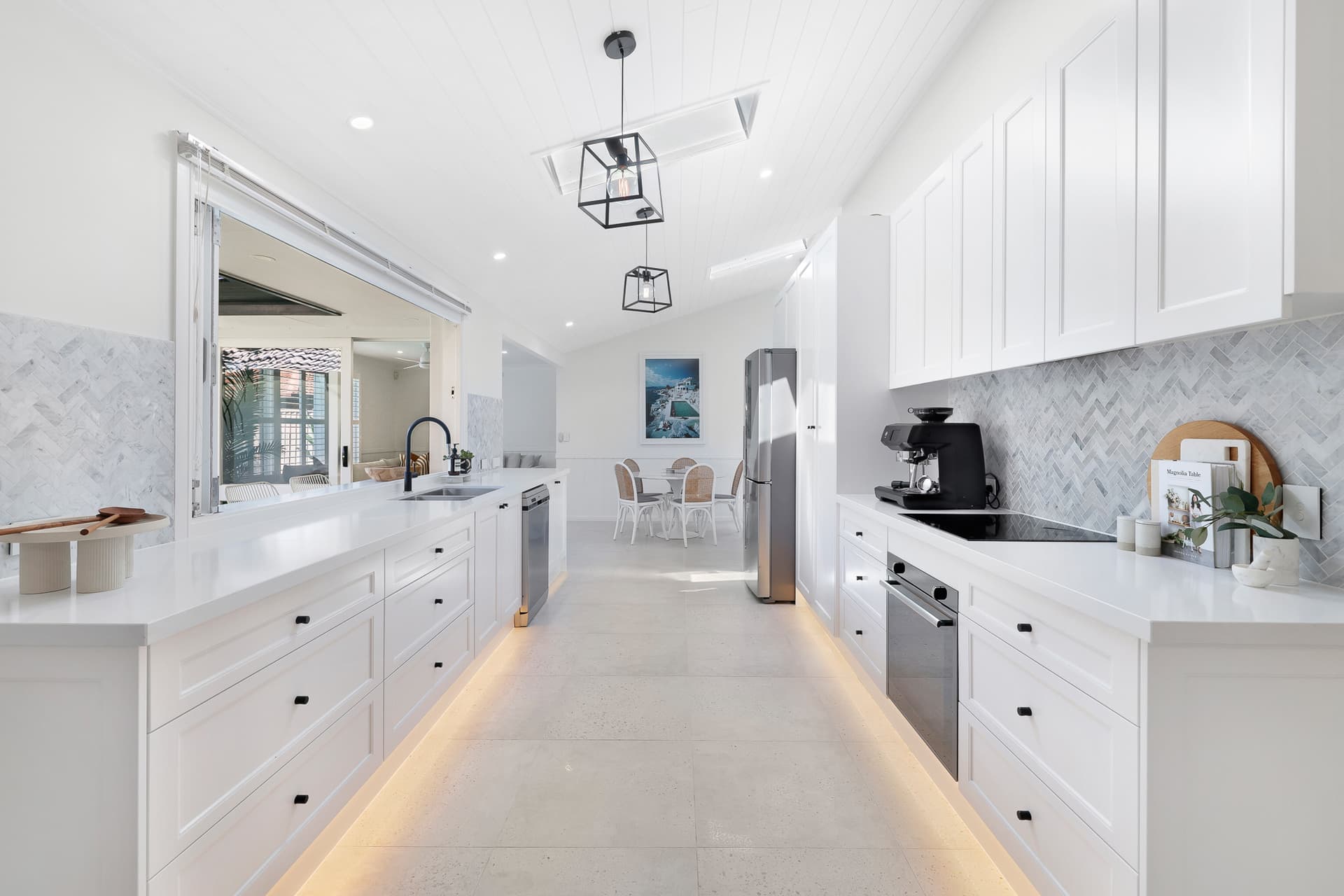 8 Nicolson Court, Mermaid Waters, QLD, 4218, Mermaid Waters - Thumbnail 3