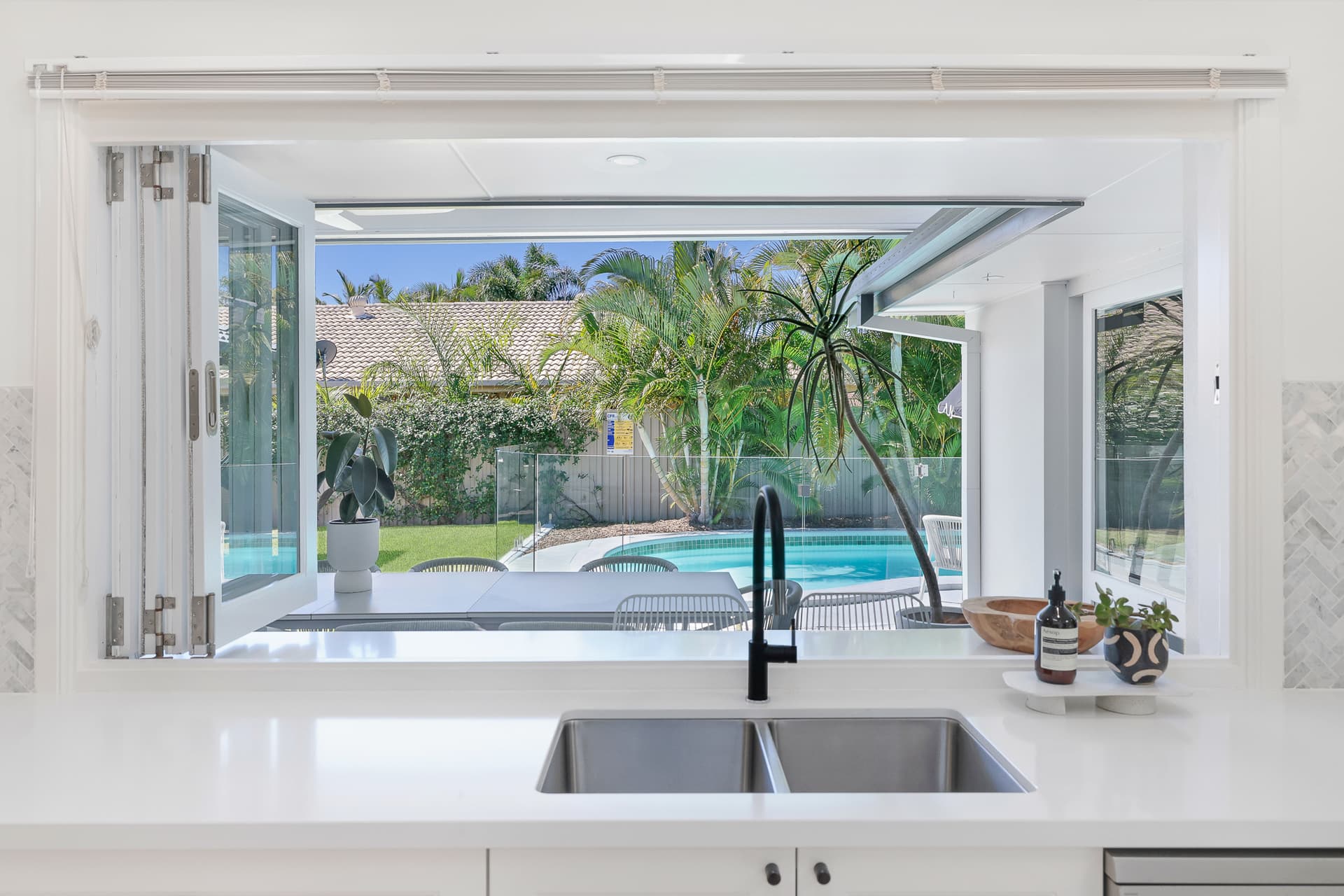 8 Nicolson Court, Mermaid Waters, QLD, 4218, Mermaid Waters - Thumbnail 6
