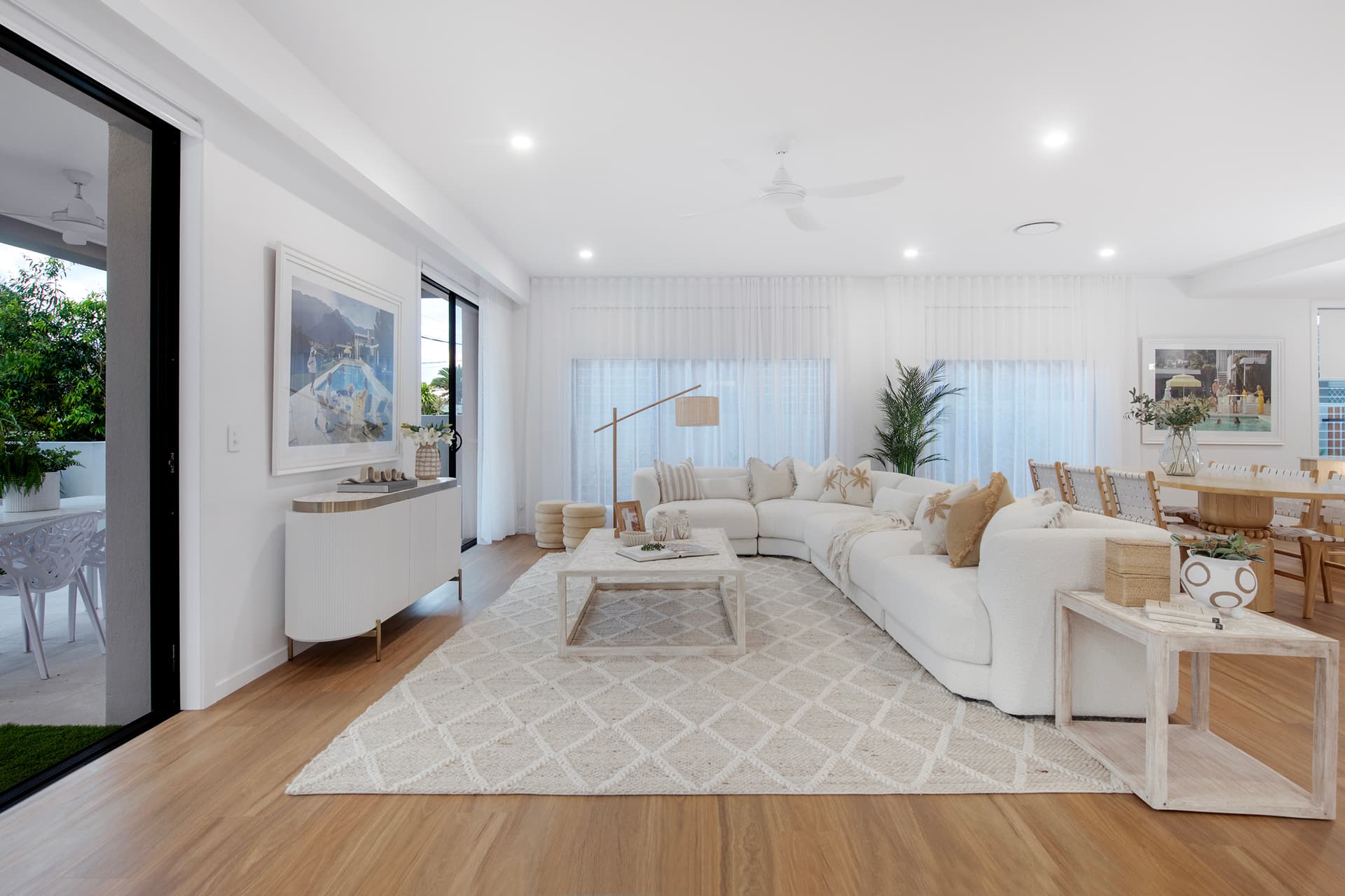 1/160 Monaco Street, Broadbeach Waters, QLD, 4218, Broadbeach Waters - Thumbnail 2