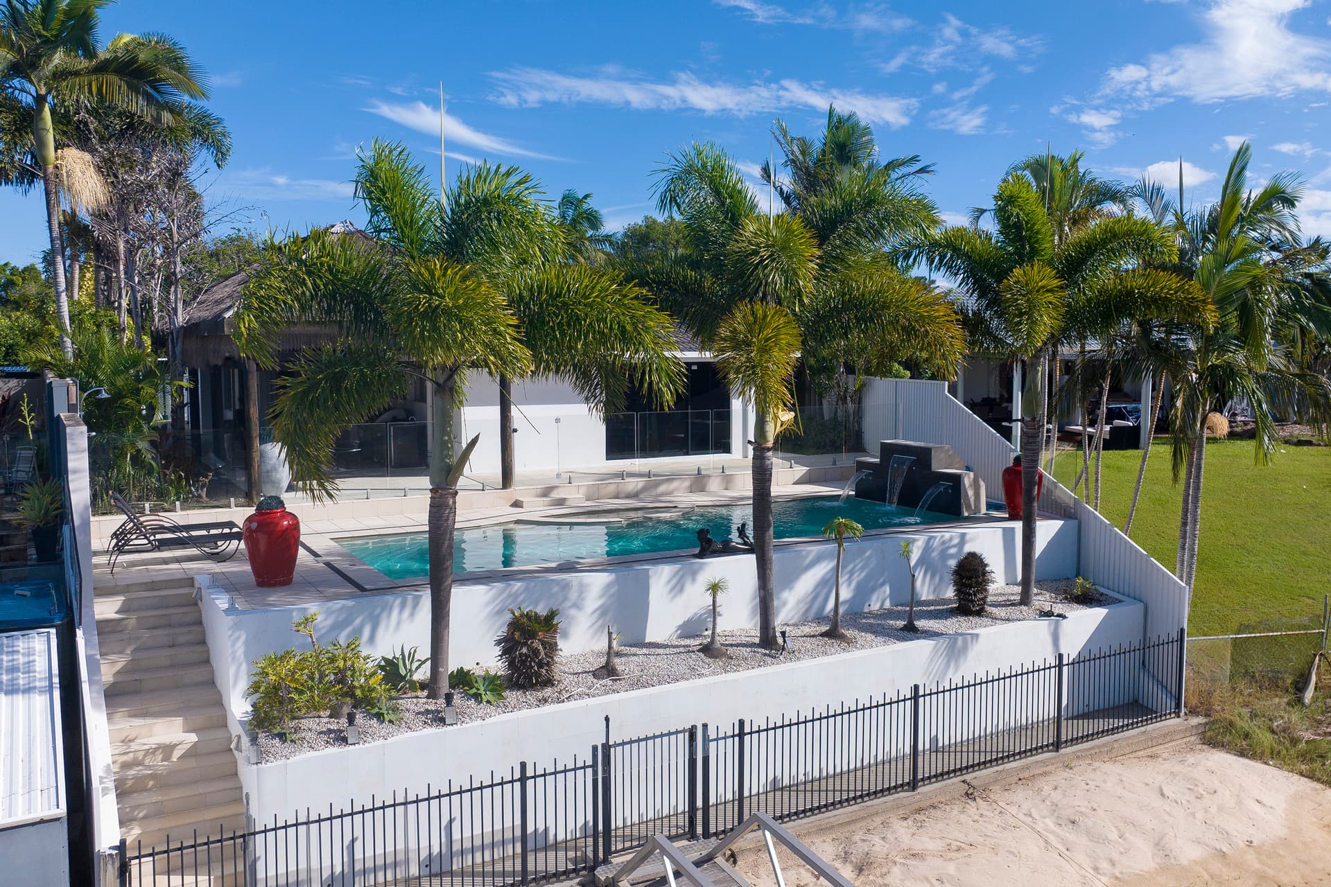 91 Hooker Boulevard, Broadbeach Waters, QLD, 4218, Broadbeach Waters - Thumbnail 3