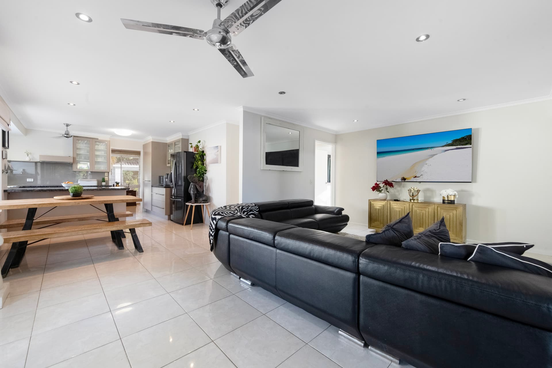91 Hooker Boulevard, Broadbeach Waters, QLD, 4218, Broadbeach Waters - Thumbnail 7