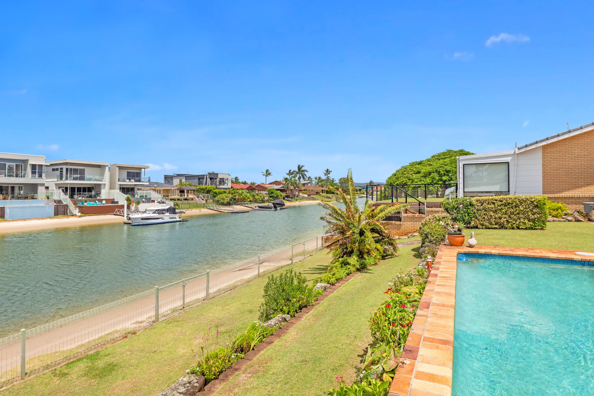 16 Kurrawa Avenue, Mermaid Waters, QLD, 4218, Mermaid Waters - Thumbnail 6