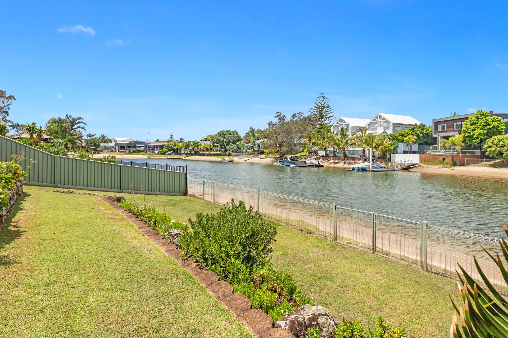 16 Kurrawa Avenue, Mermaid Waters, QLD, 4218, Mermaid Waters - Thumbnail 7