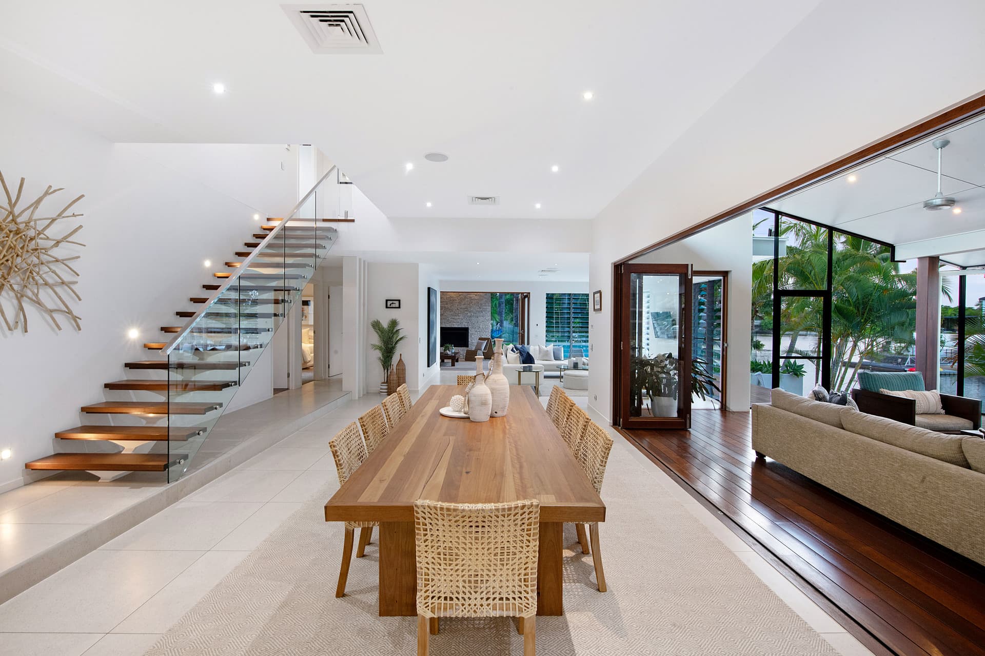 29  Driver Court, Mermaid Waters, QLD, 4218, Mermaid Waters - Thumbnail 2