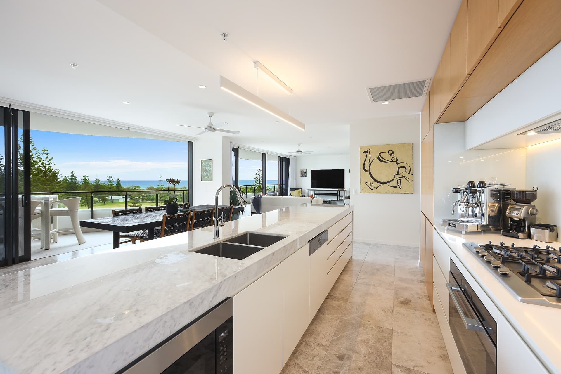 402/4-6 Alexandra Avenue, Mermaid Beach, QLD, 4218, Mermaid Beach - Thumbnail 7
