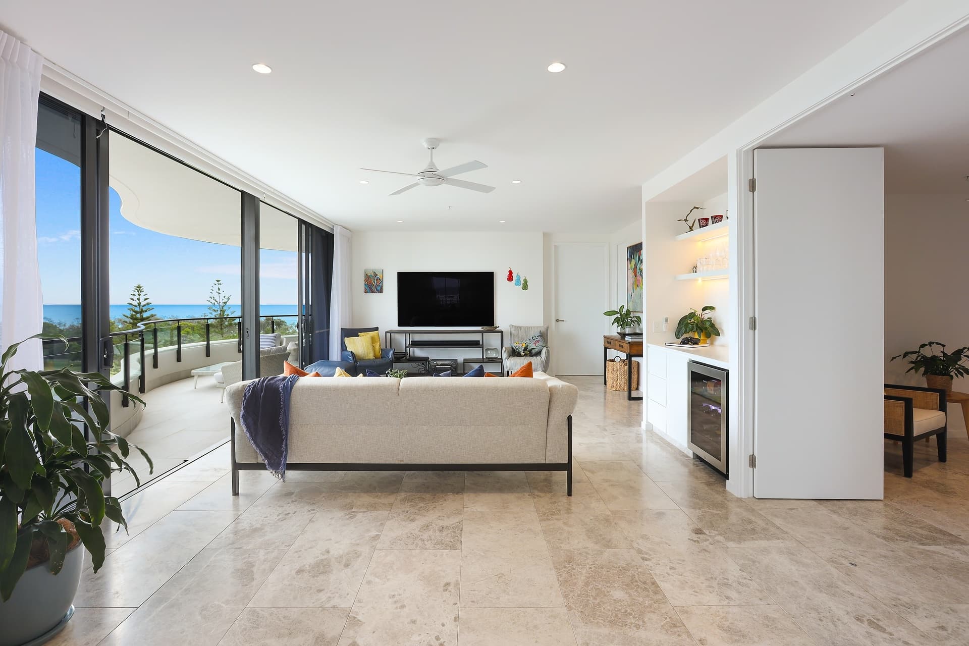 402/4-6 Alexandra Avenue, Mermaid Beach, QLD, 4218, Mermaid Beach - Thumbnail 8