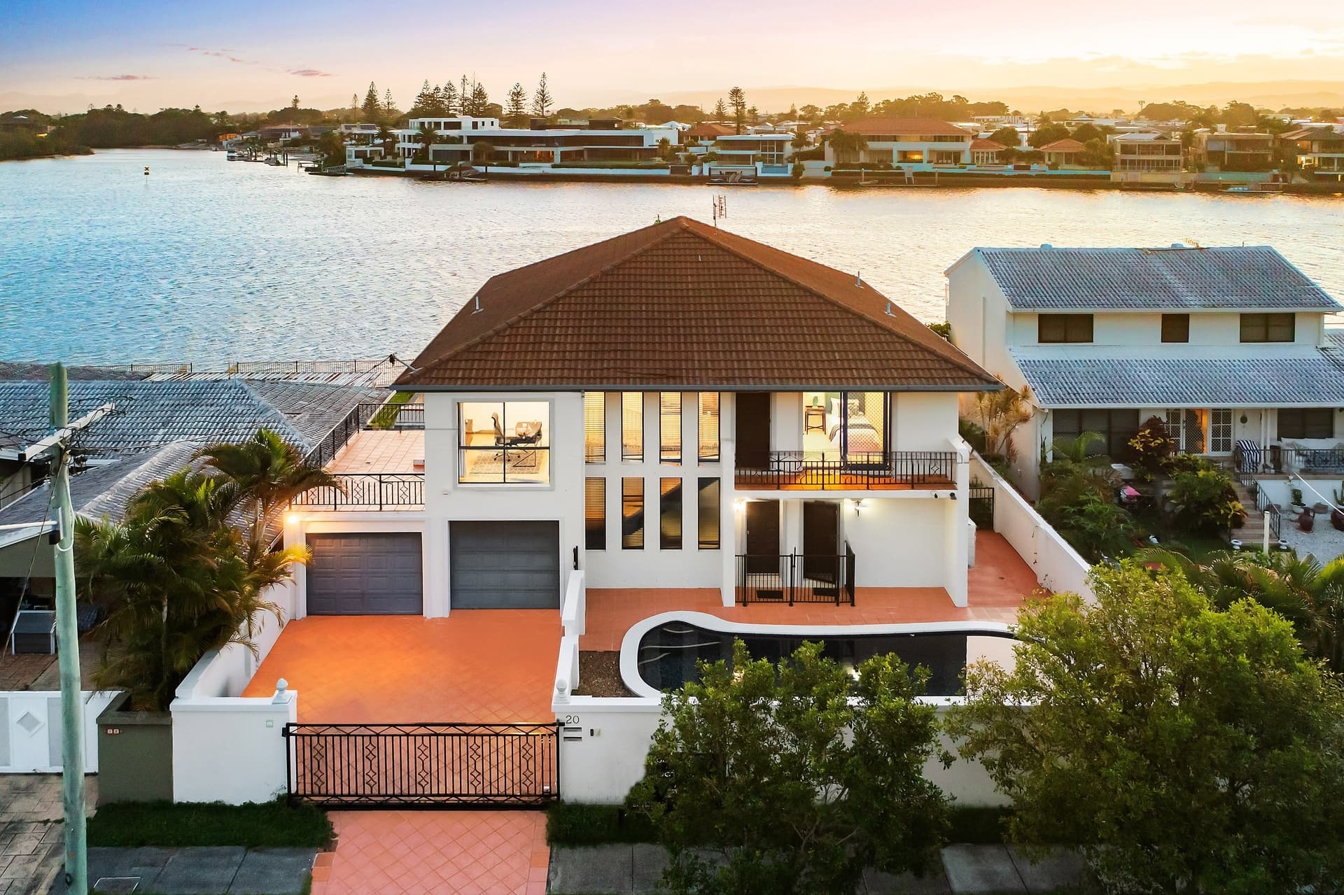 20  Sunset Boulevard, Surfers Paradise, QLD, 4217, Surfers Paradise - Thumbnail 2