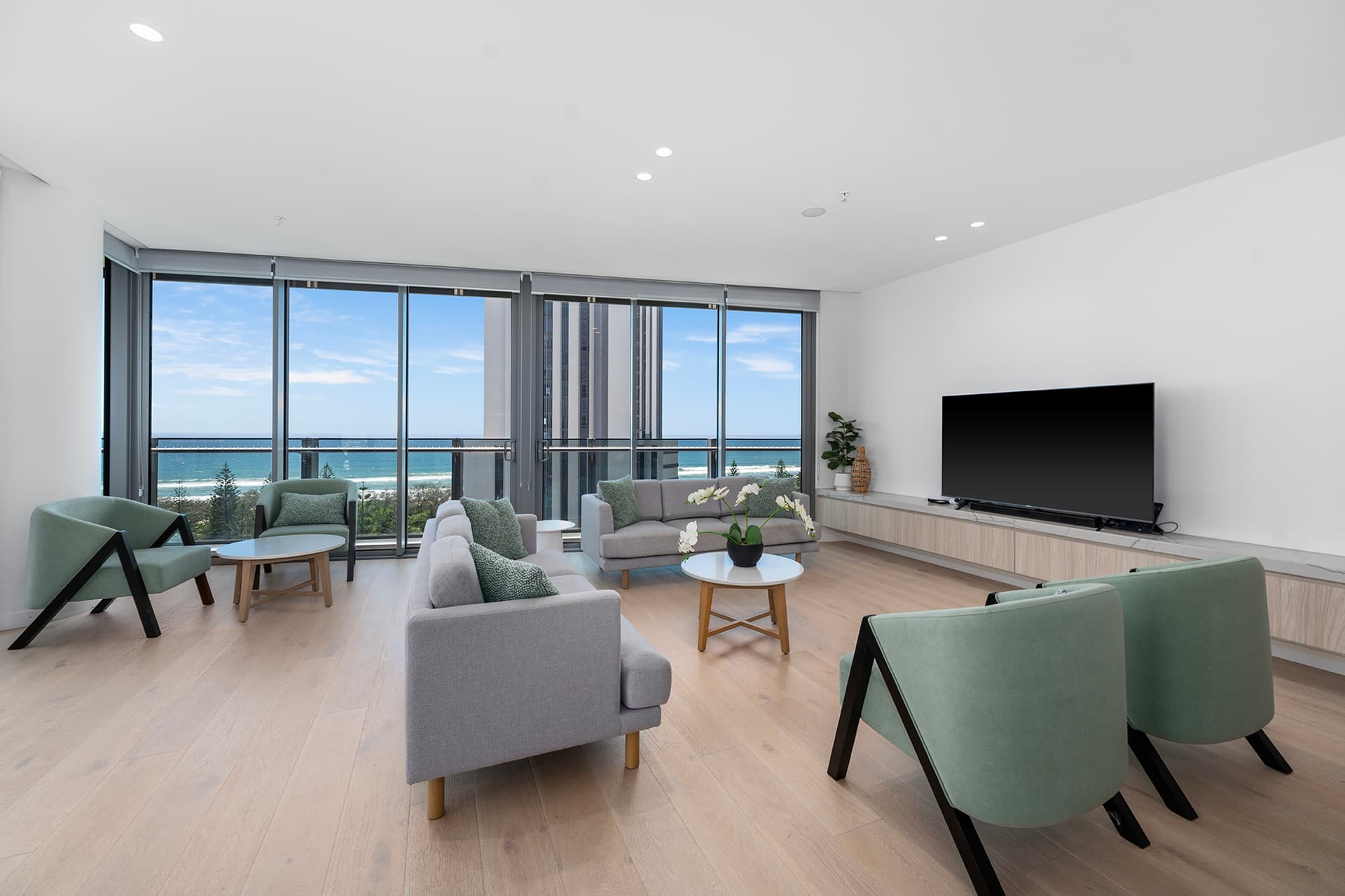1201/12 Philip Avenue, Broadbeach, QLD, 4218, Broadbeach - Thumbnail 3