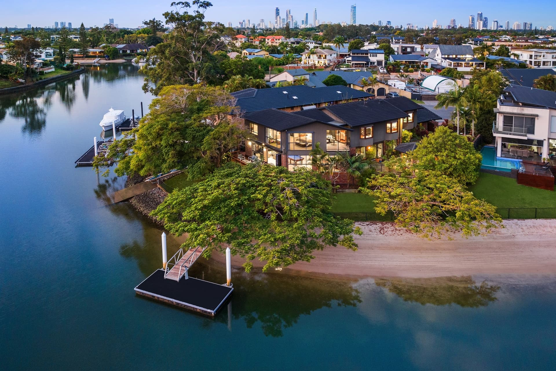 12 Nootka Court, Broadbeach Waters, QLD, 4218, Broadbeach Waters - Thumbnail 2