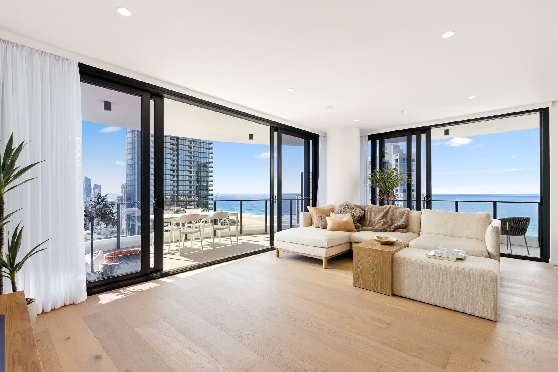 2202/33 Surf Parade, Broadbeach, QLD, 4218, Broadbeach - Thumbnail 2