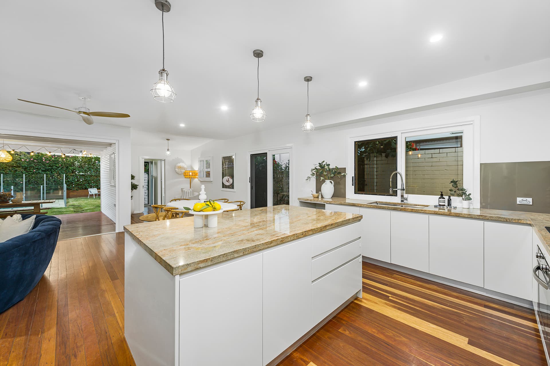 17 Sunbrite Avenue, Mermaid Beach, QLD, 4218, Mermaid Beach - Thumbnail 6