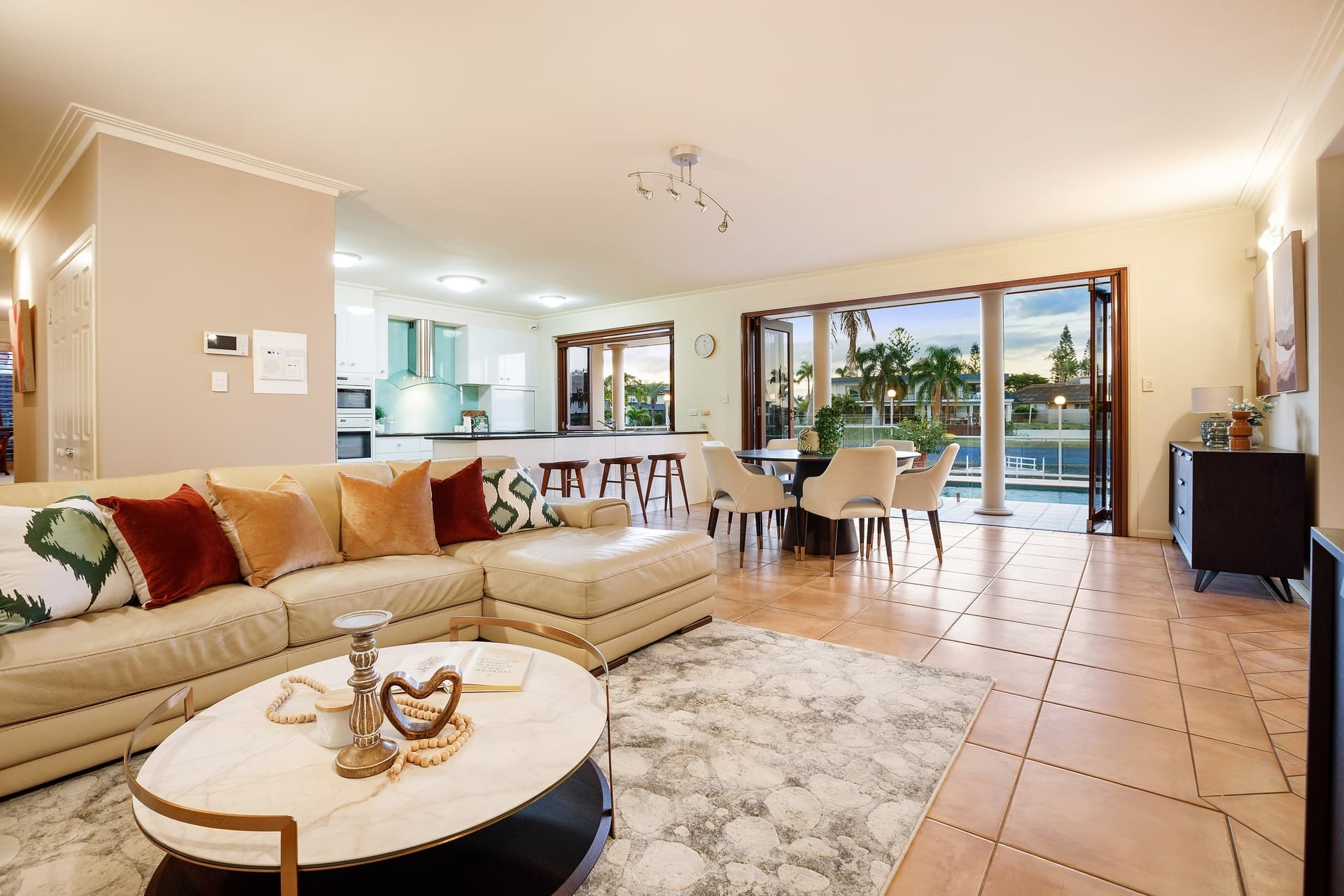 38 Kincardine  Drive, Benowa Waters, QLD, 4217, Benowa Waters - Thumbnail 7